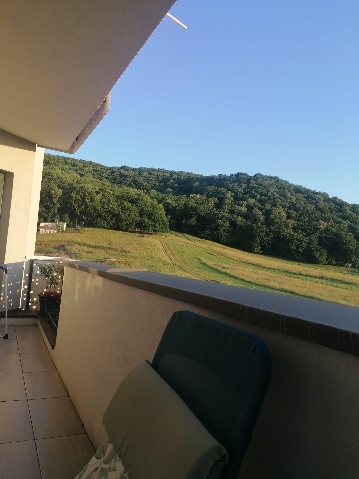 Vand apartament langa parcul poligon si baza sportiva
