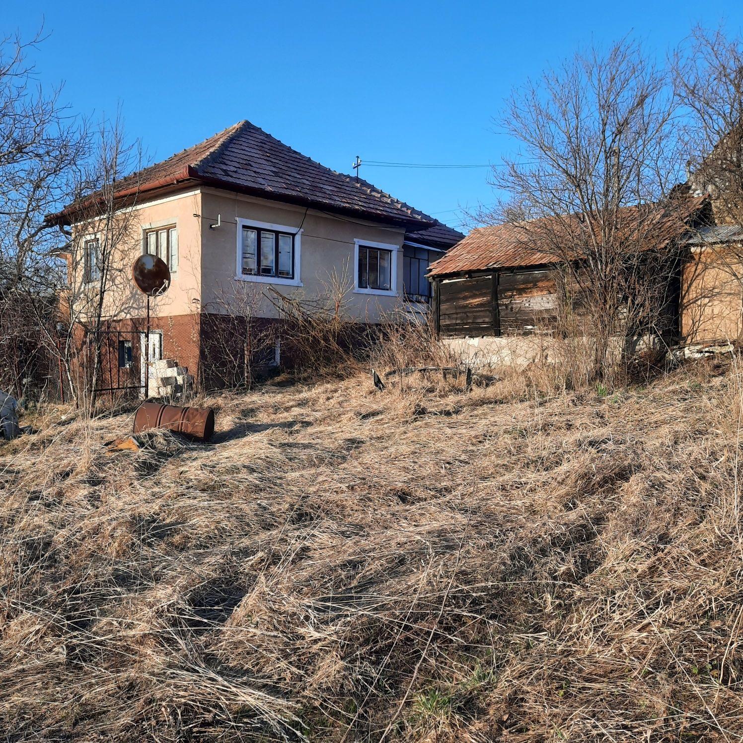 Vand Casa in centrul Feleacului, teren 700 mp. - imagine 1