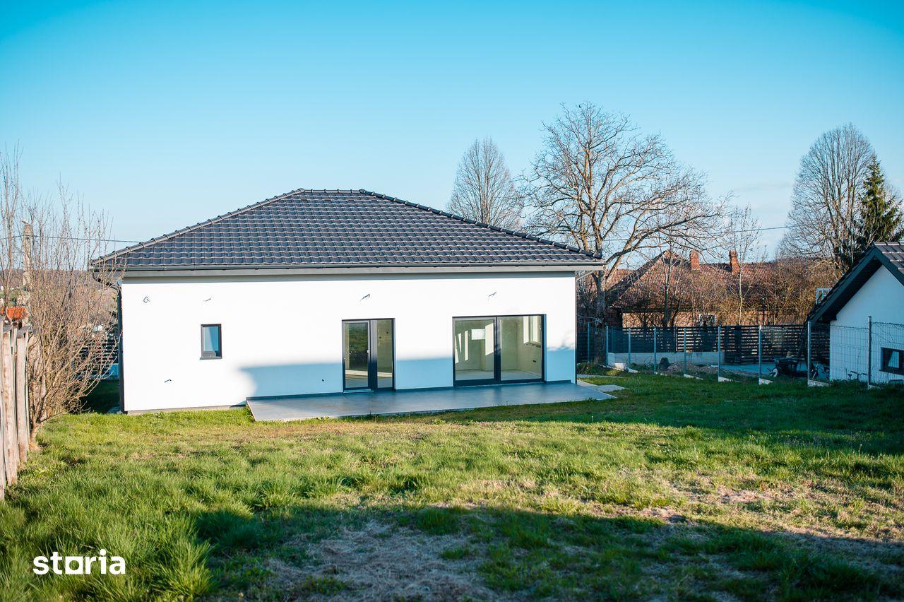 Casă individuală de vânzare în Feleacu, zona Pahumi - imagine 1