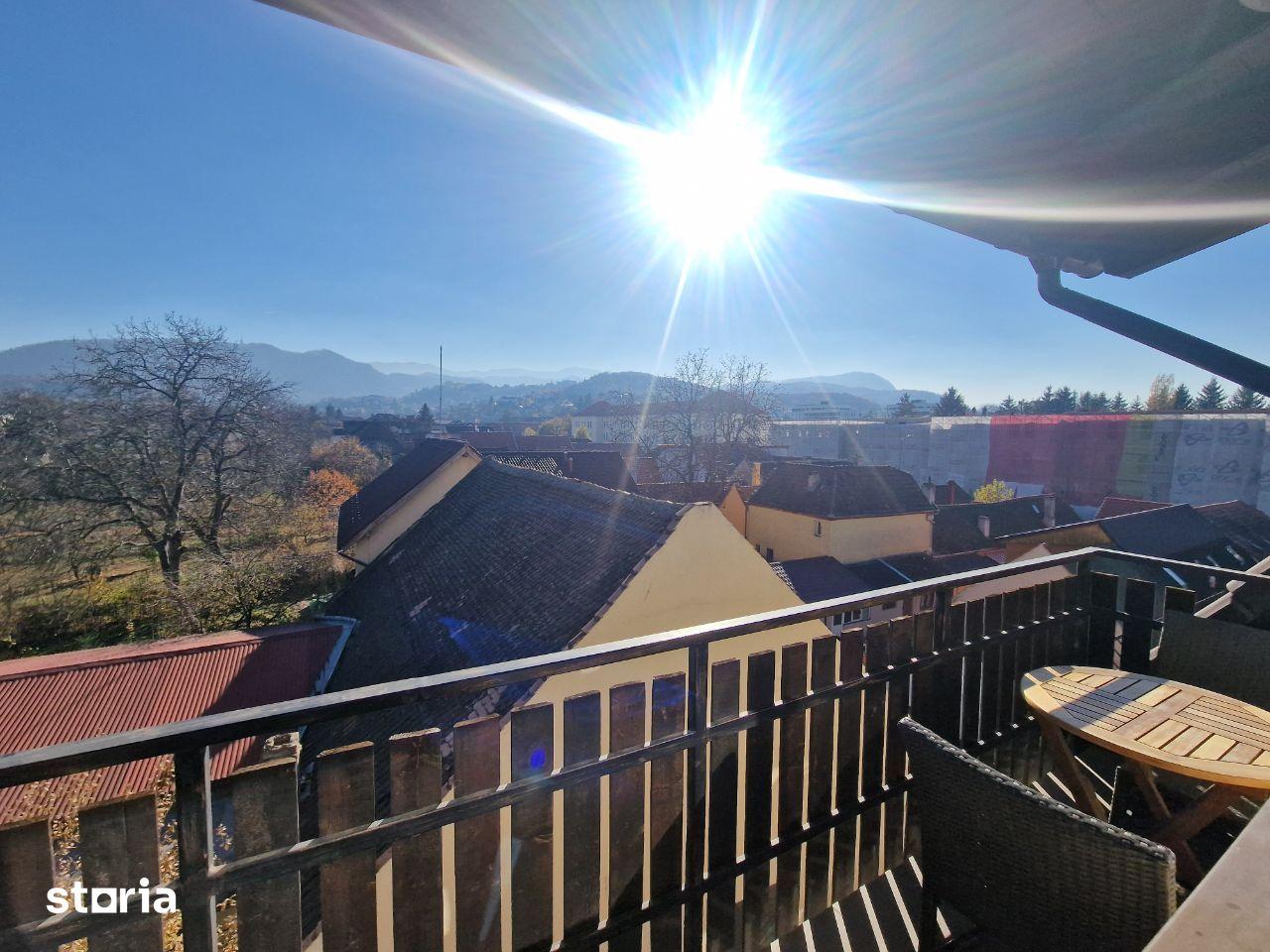 Apartament 2 camere / str. Lunga / parcare / priveliste deosebita