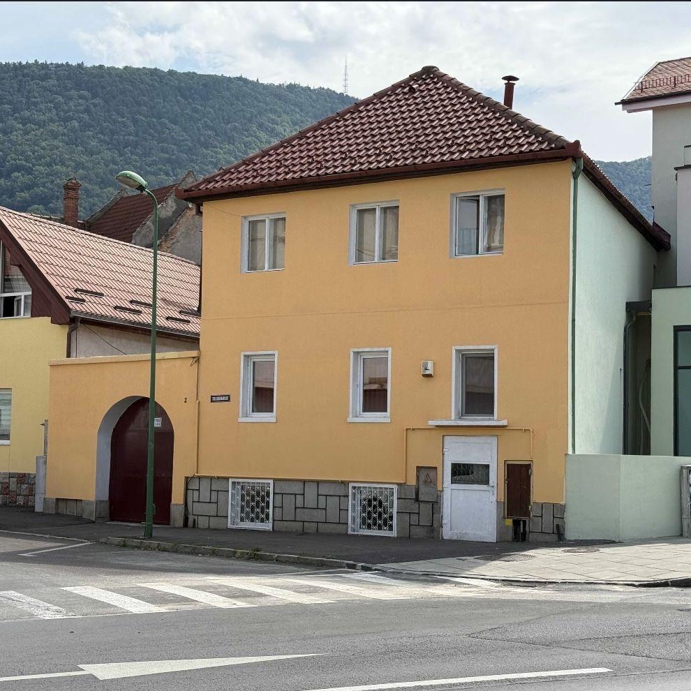 Casă de vanzare in centrul Brașovului