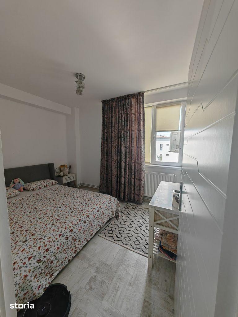 Vând apartament 2 camere Brazda - imagine 1