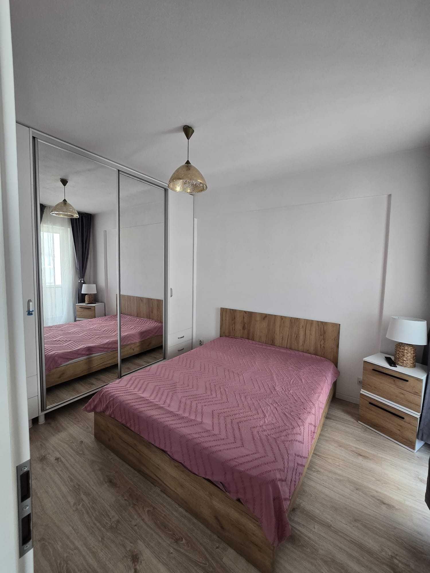 Vanzare apartament 2 camere semidecomandat Craiovita Noua- zona Carrefour