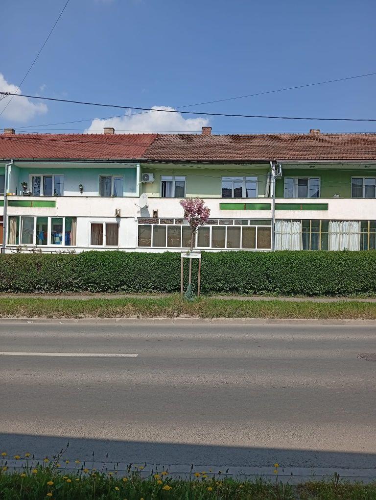 Vând apartament în vecinătatea Spitalul Județean Oradea