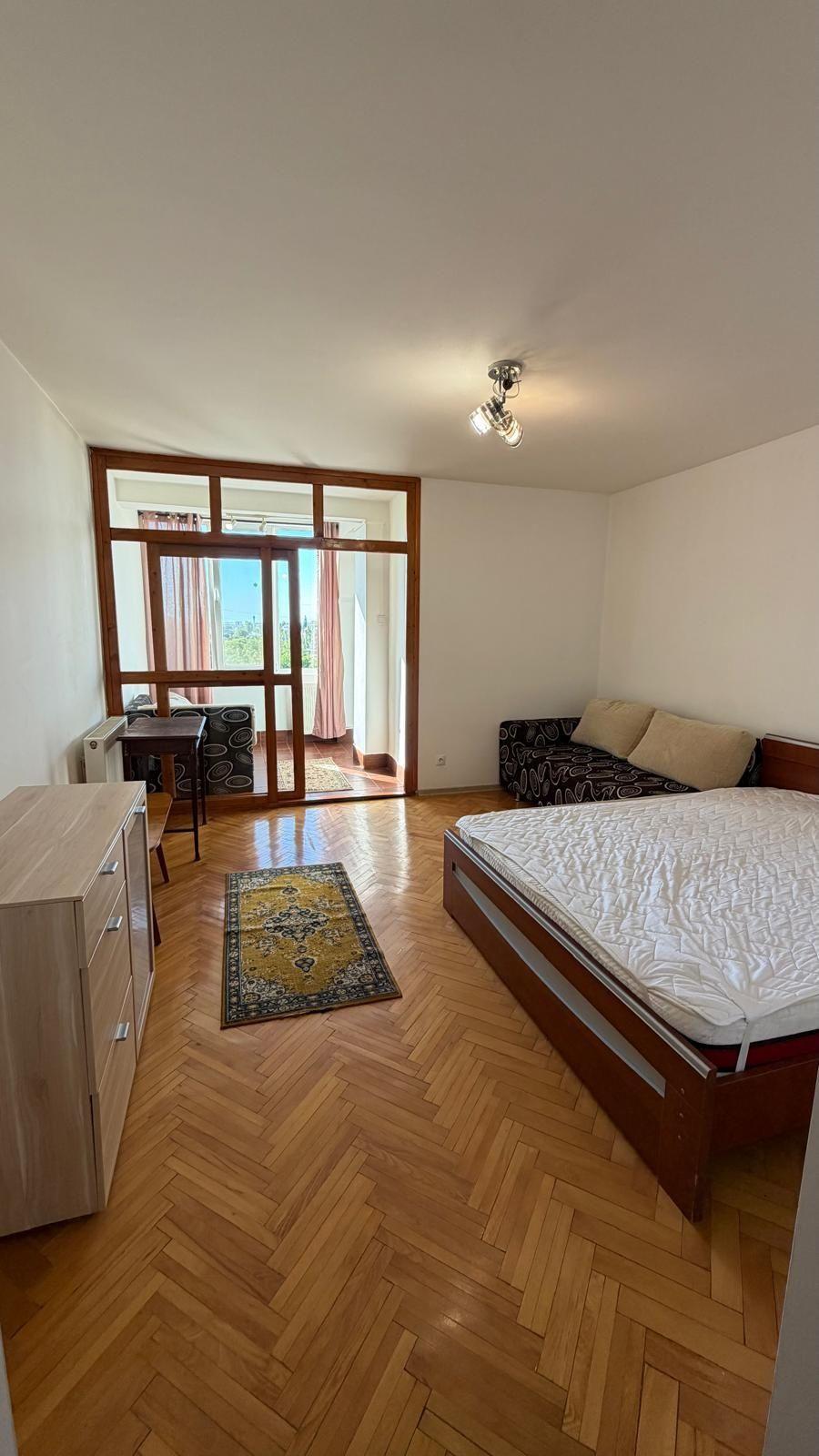 Dau în chirie garsonieră,  30 mp utili, str. Aluminei - imagine 1