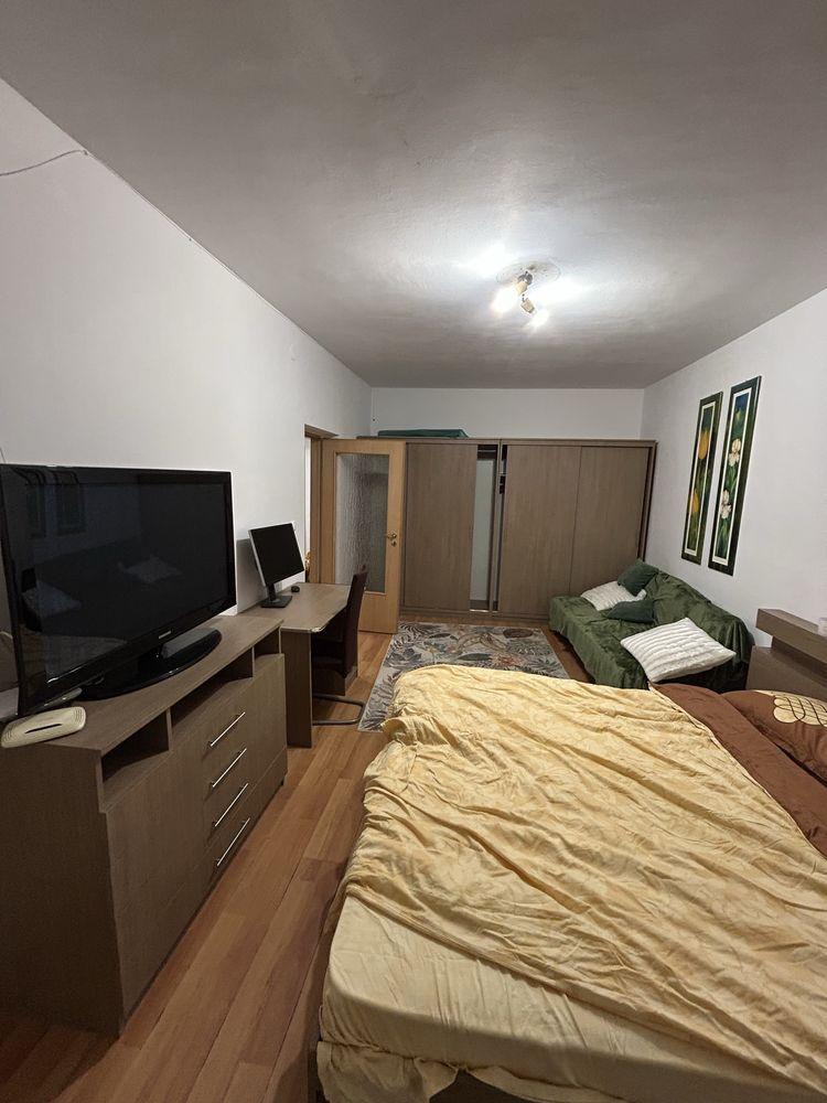 Garsonieră modernă de inchiriat