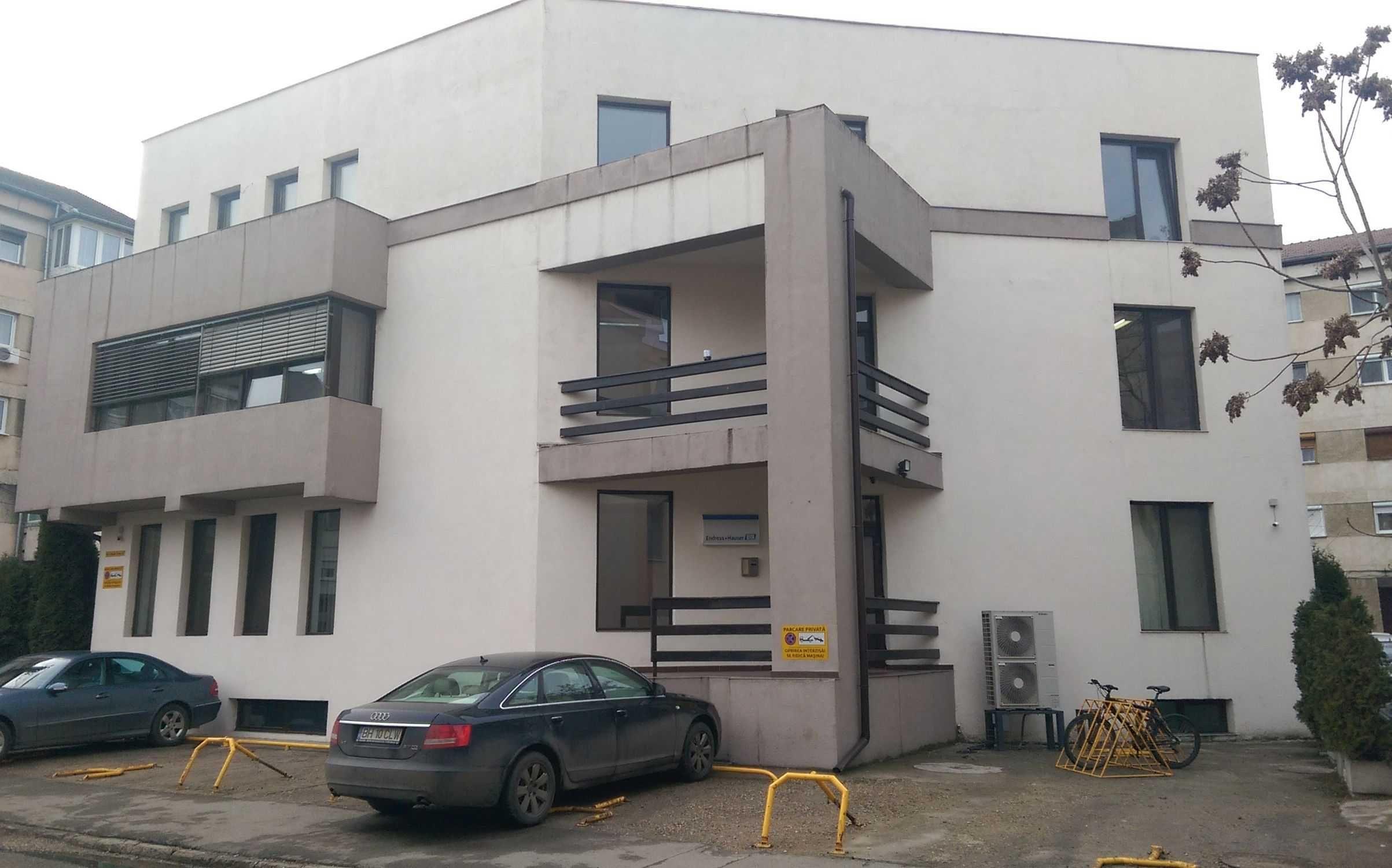 Birou premium clasa A de inchiriat, zona Decebal, Oradea, parcare privata - imagine 1