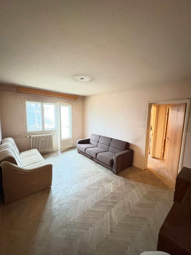 Apartament 2 camere, confort 1, semidecomandat Ploiești Nord, langa liceul Nichita Stănescu