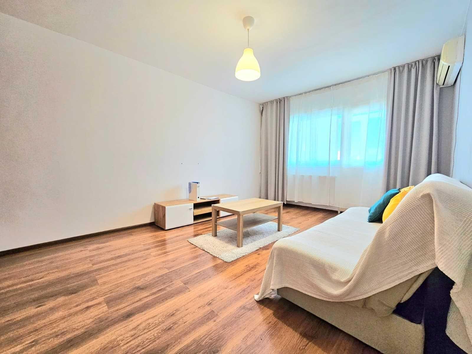Apartament 3 camere de inchiriat Parcul Tineretului