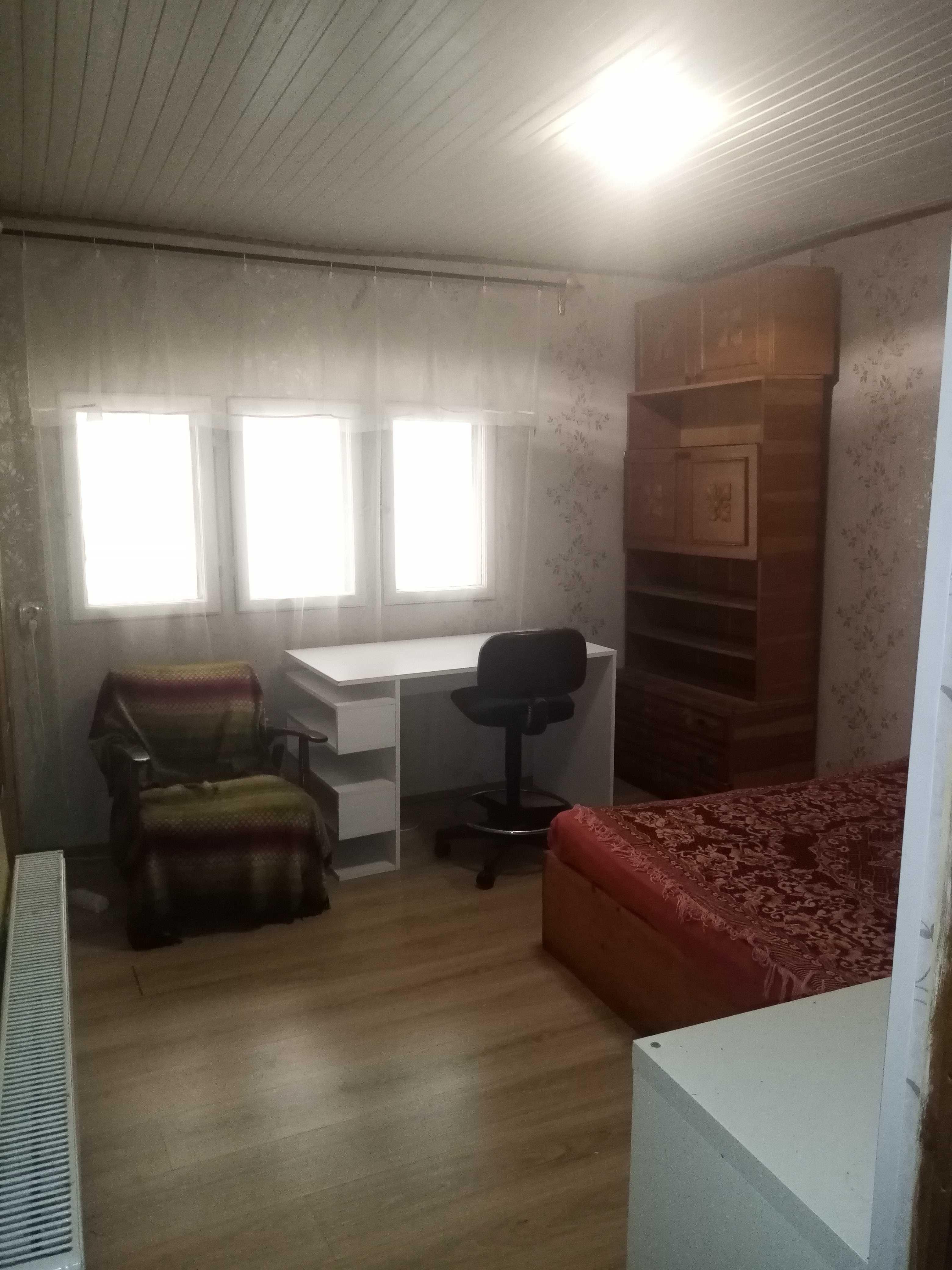 Cameră de închiriat cu cheltuieli incluse - imagine 1