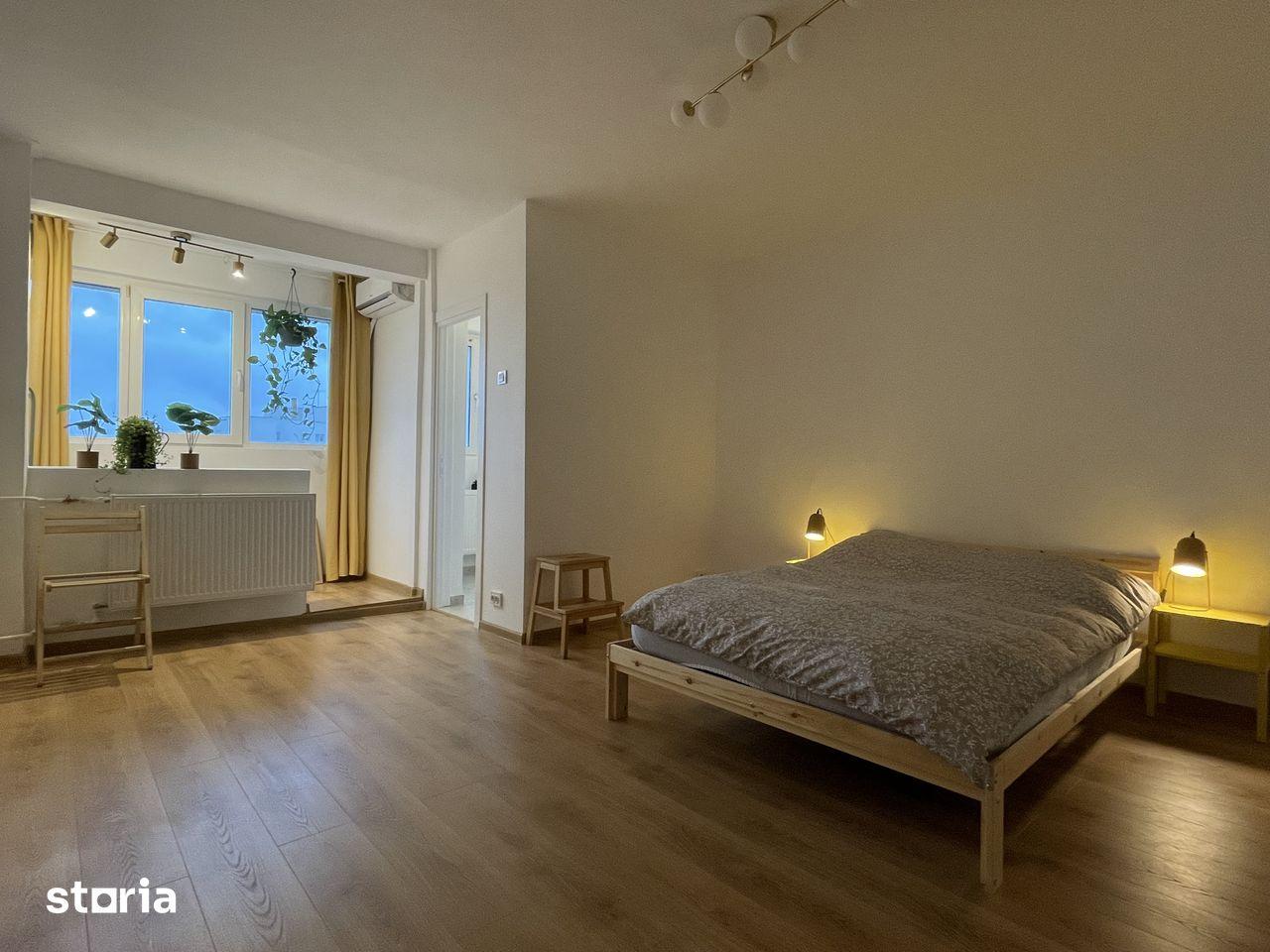 PROPRIETAR - Vând garsonieră în Titan, renovată , priveliște superbă.