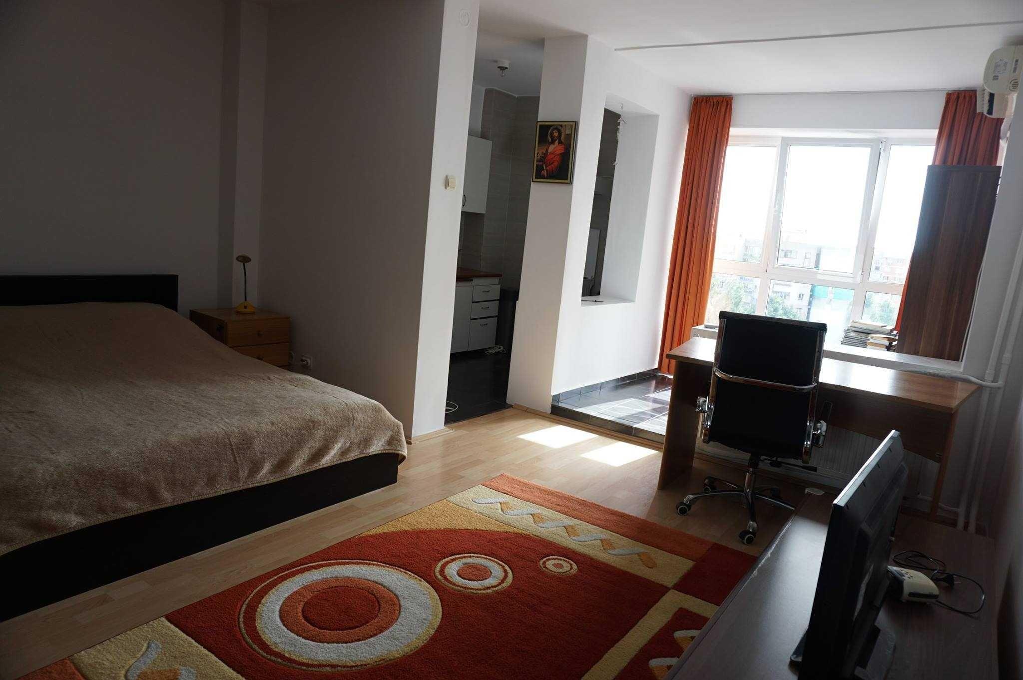 Garsoniera spatioasa de inchiriat Barajul Sadului, Titan