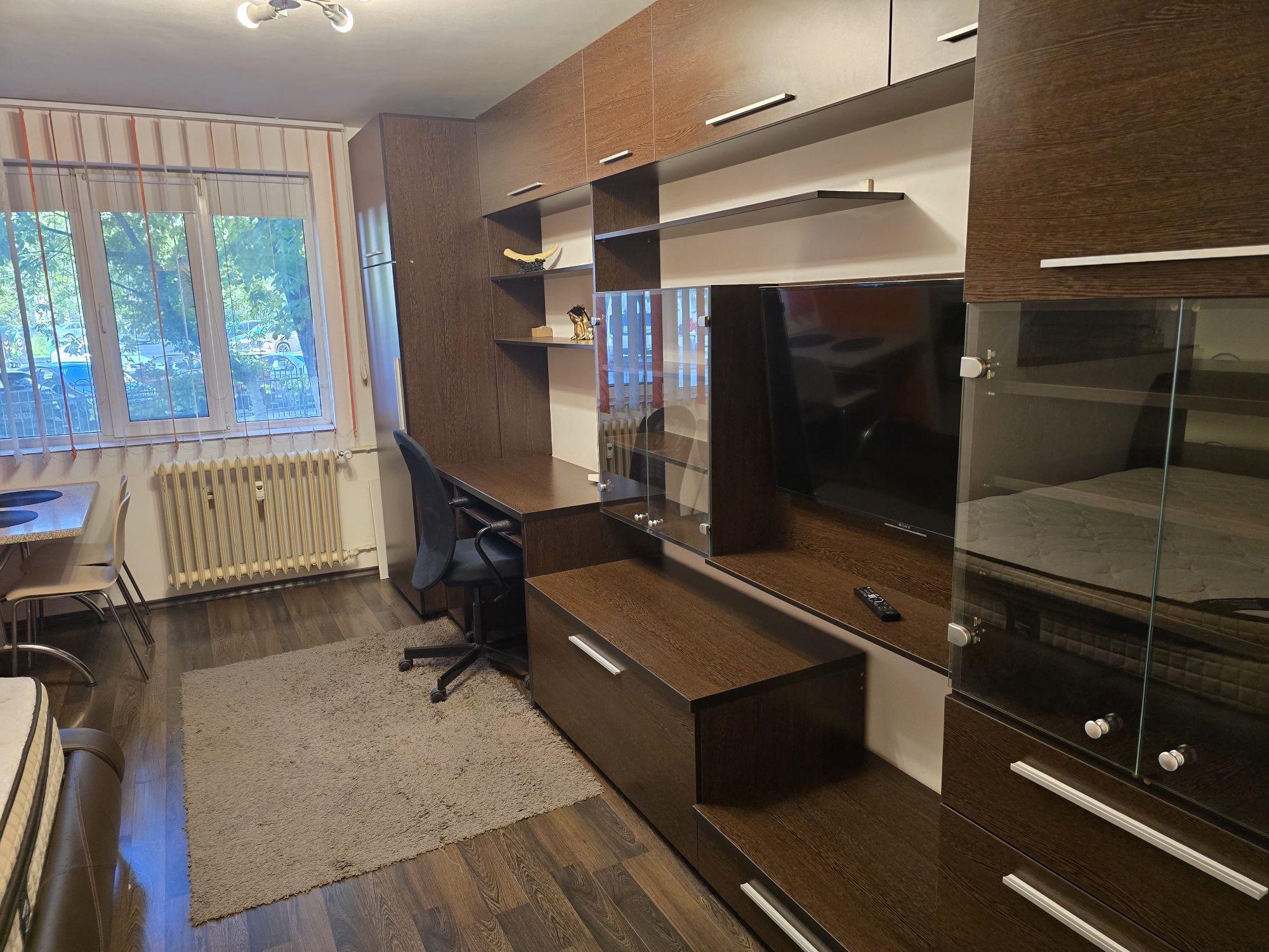 PROPRIETAR | Metrou Titan & Parc IOR | 1 min distanță | Garsonieră mobilată & utilată