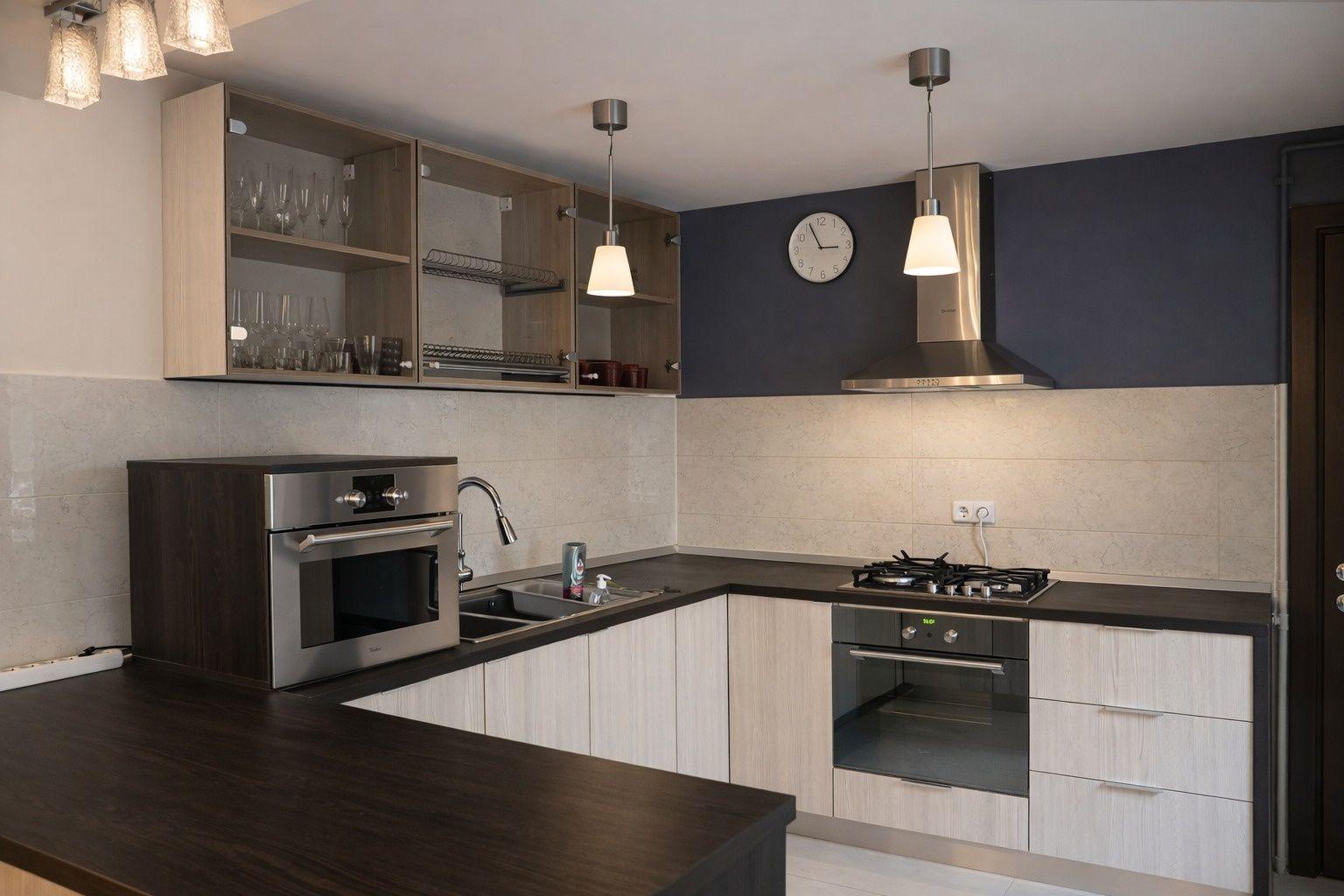 Inchiriez apartament 2 camere Bucuresti zona Decebal