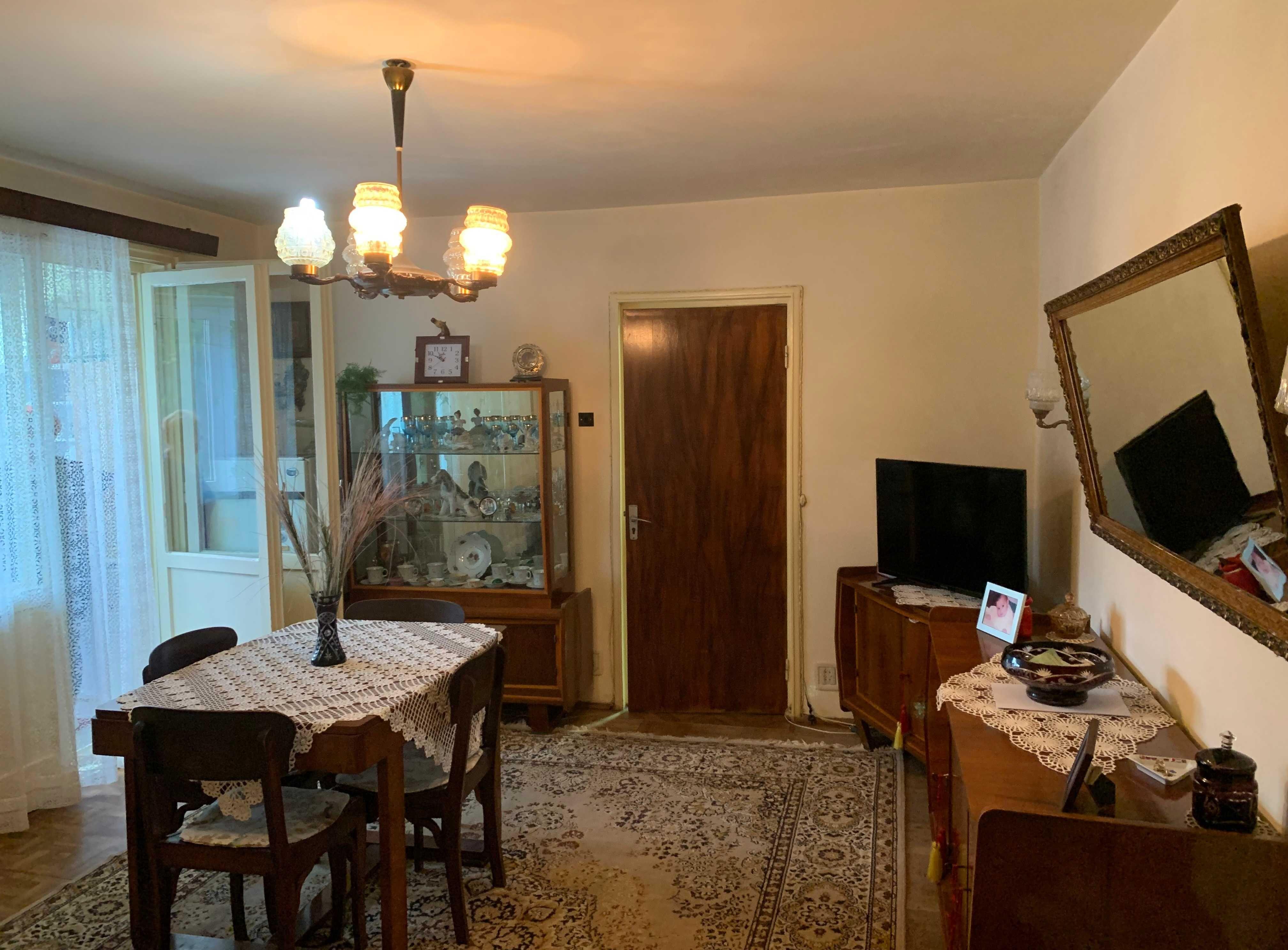 Apartament 3 camere, 2 balcoane