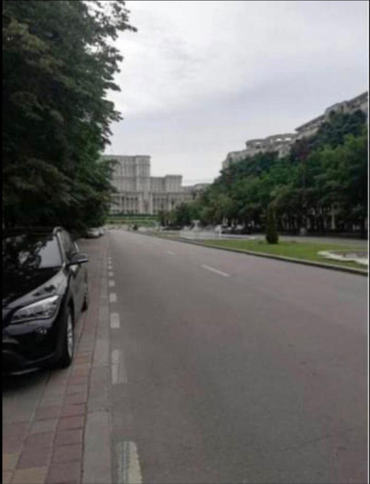 Închiriez apartament de 3 camere Piața Unirii - imagine 1