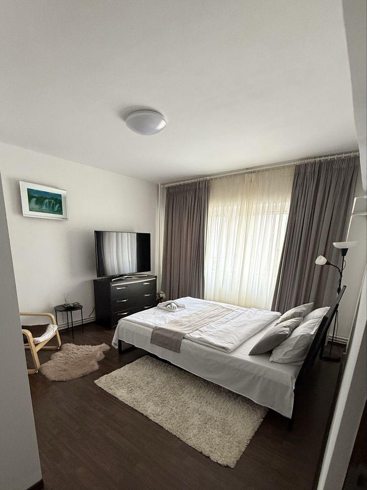 Vand apartament Otopeni(3 dormitoare+living si bucatarie)