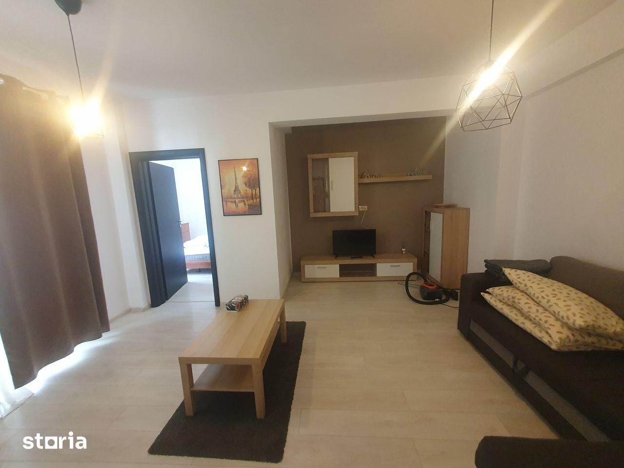 Închiriez 3 camere in Otopeni zona parcul Unirii - imagine 1