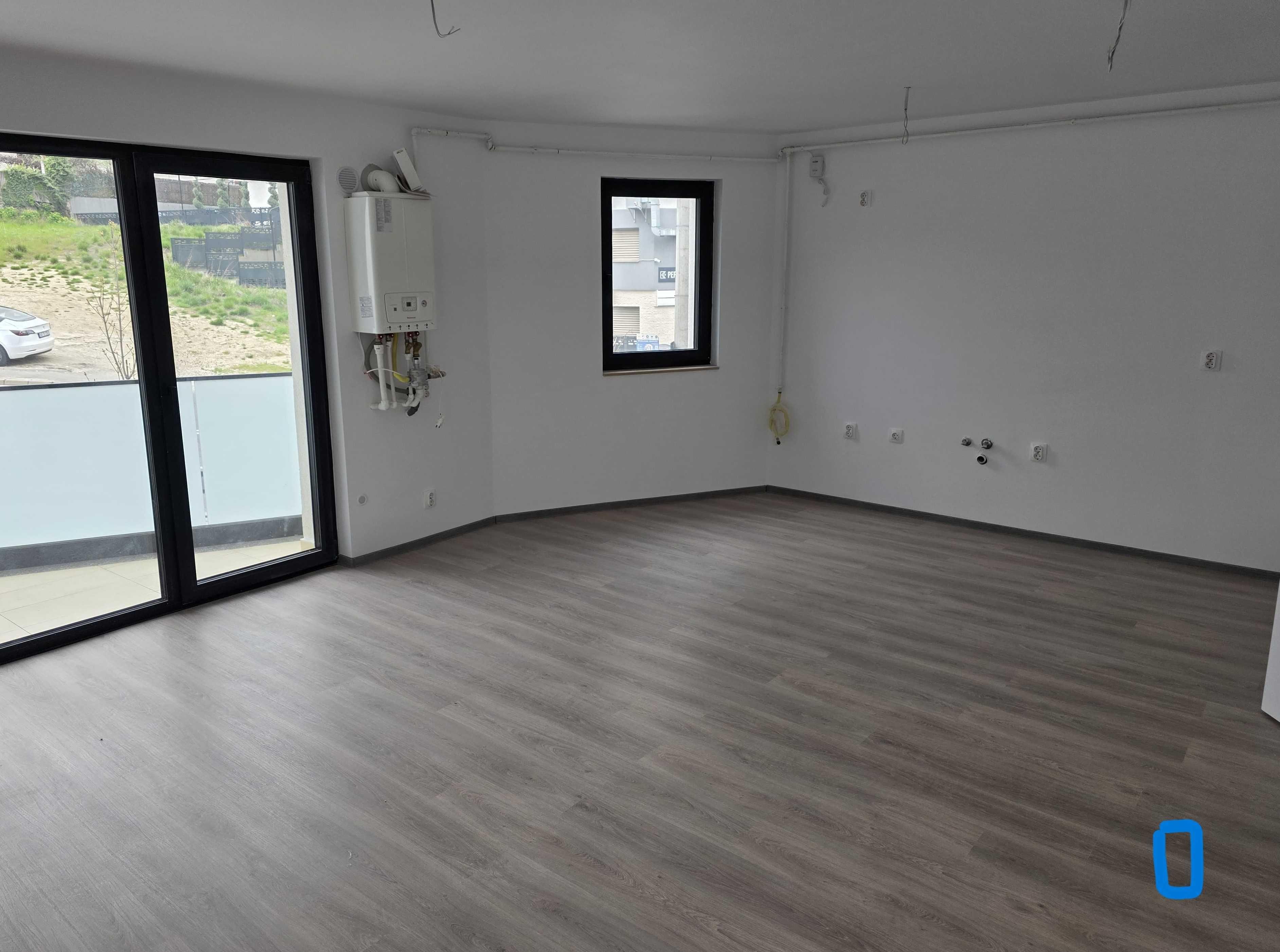 Apartament cu doua camere nemobilat in bloc nou central / Smeurei - parter inalt, posibilitate sediu firma