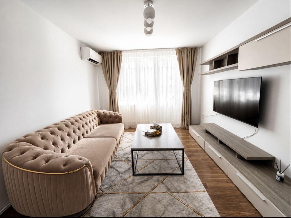 Inchiriez apartament cu 3 camere Pitesti Centru zona 0 Decomandat