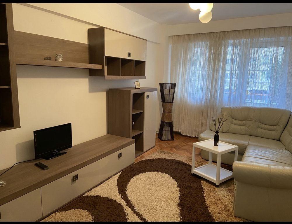 Vand apartament 3 camere Transilvaniei
