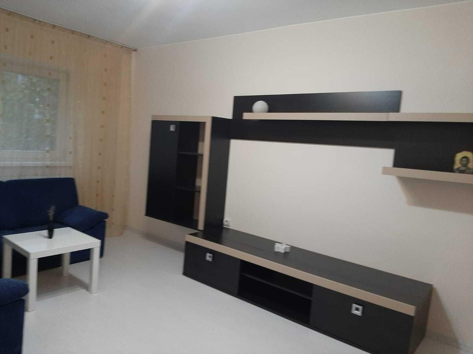 Apartament 3 camere de închiriat, et 2, CT, lângă cinematograful Geo Saizescu