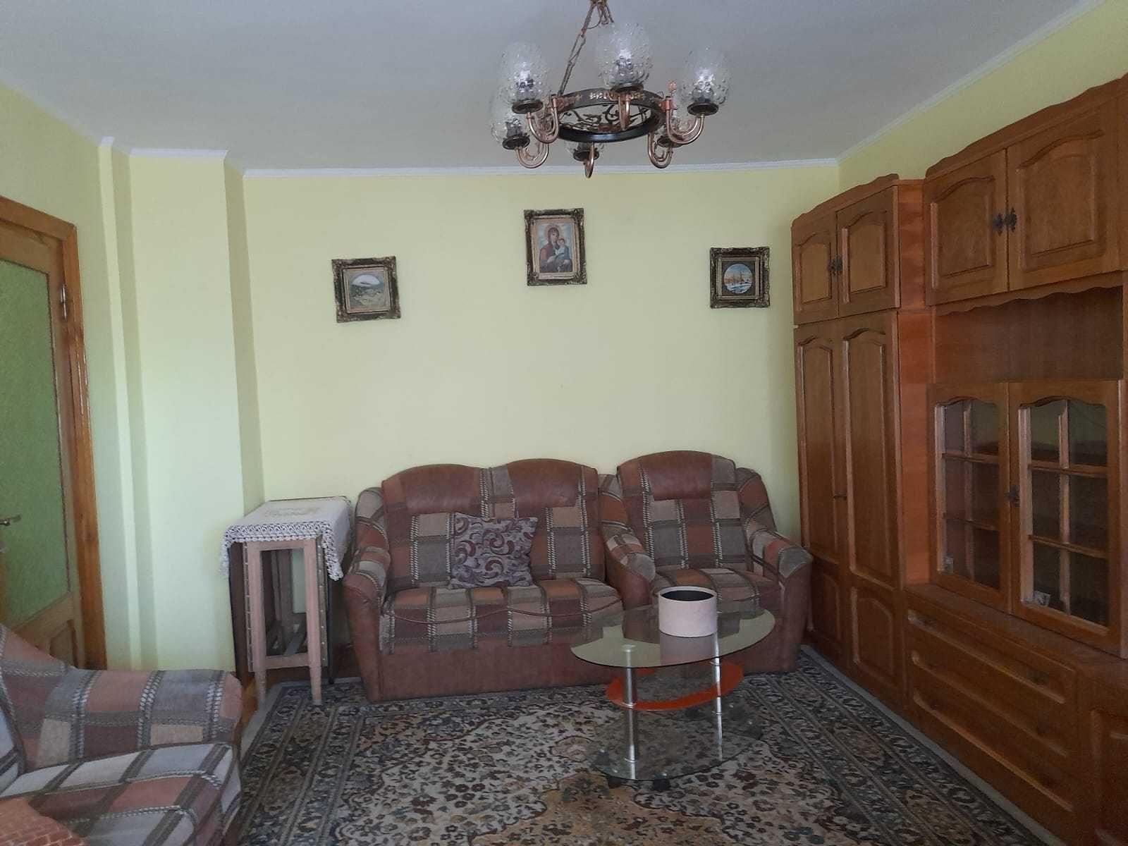 Apartament luminos si spatios langa Spitalul Judetean, cu centrala proprie