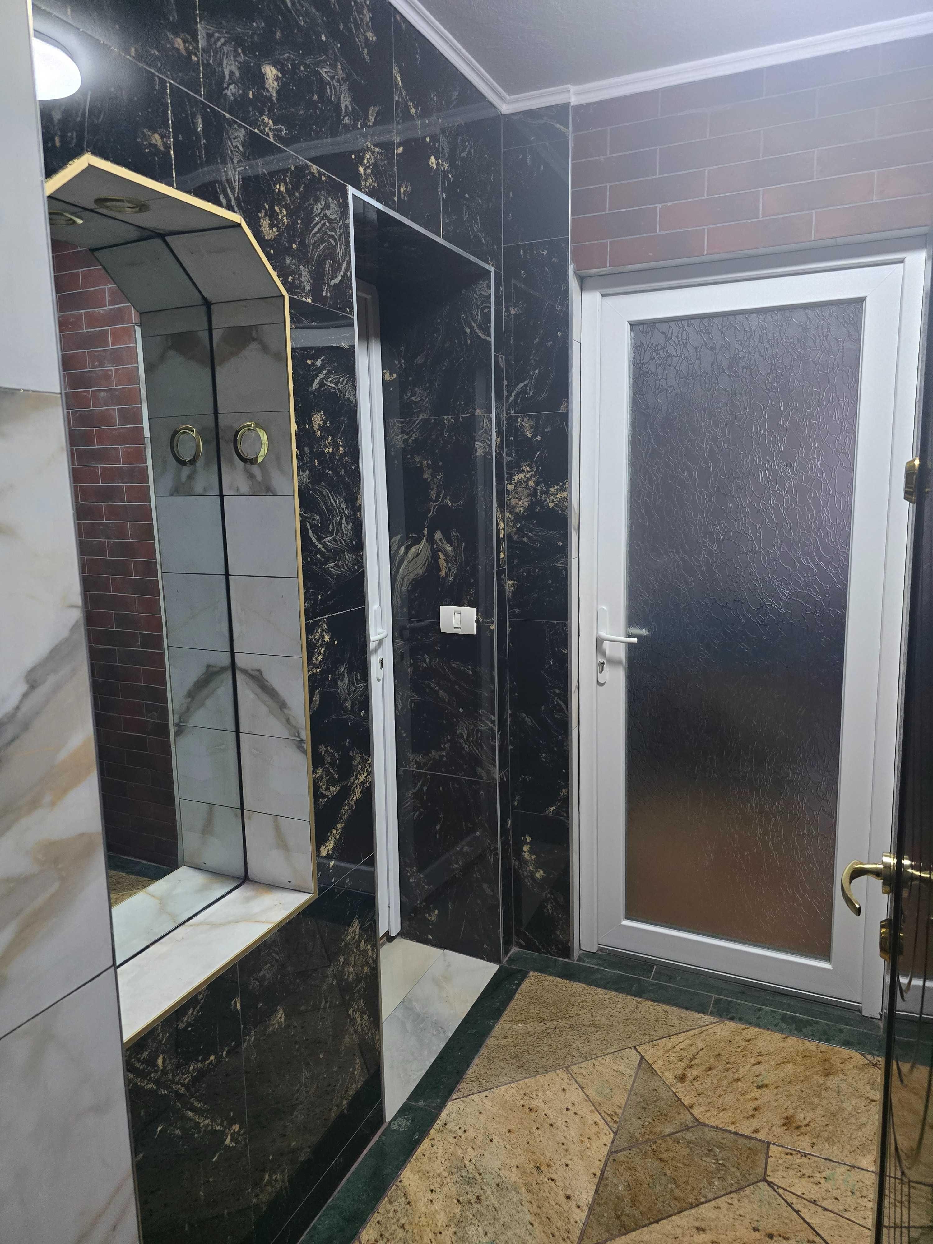 Inchiriez apartament cu 2 camere zona 1 Mai