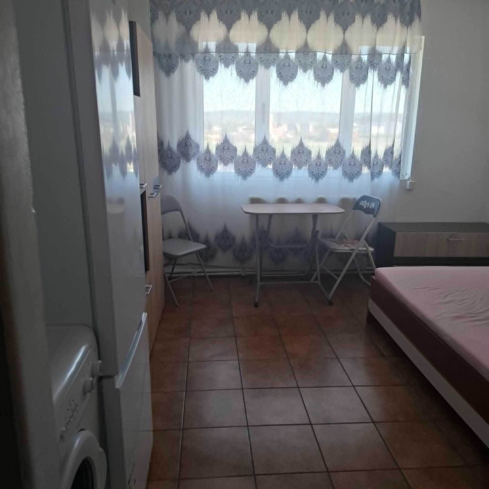 Vand garsoniera zona Nicolina Kaufland