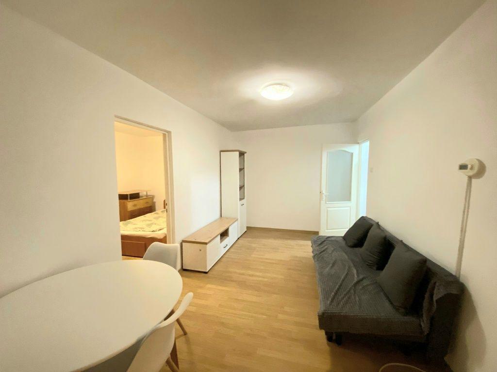 Chirie! Apartament 2 camere, Alexandru cel Bun, 300 euro