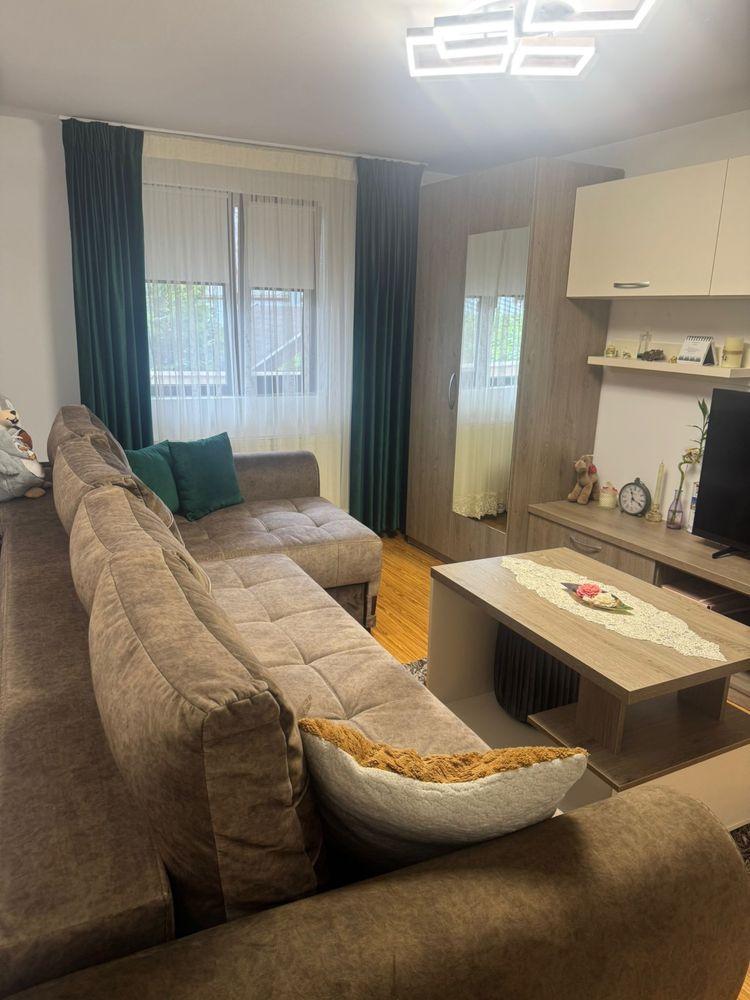 Inchiriez apartament Piata Chirila