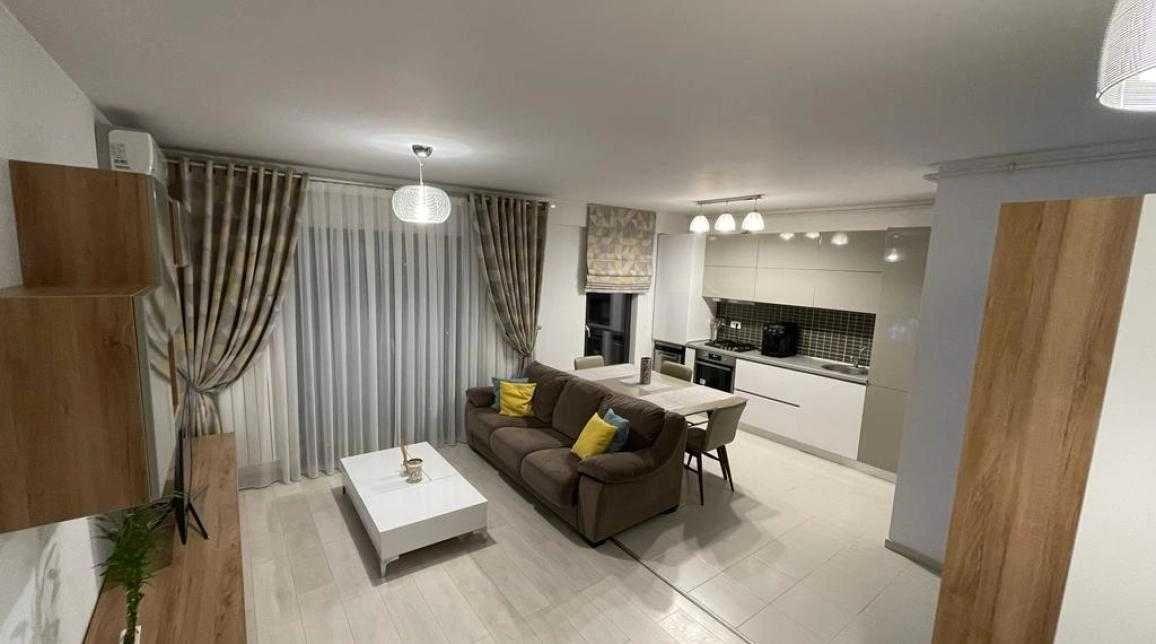 Inchiriez apartament 2 camere Colina Insorita Pacurari, bloc nou, garaj loc parcare, boxa