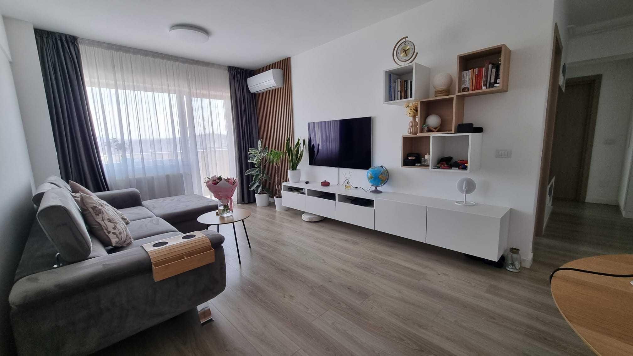 PF - Apartament cu 2 camere, prima inchiriere, bloc Conest Vision, parcare, balcon mare, vedere superba