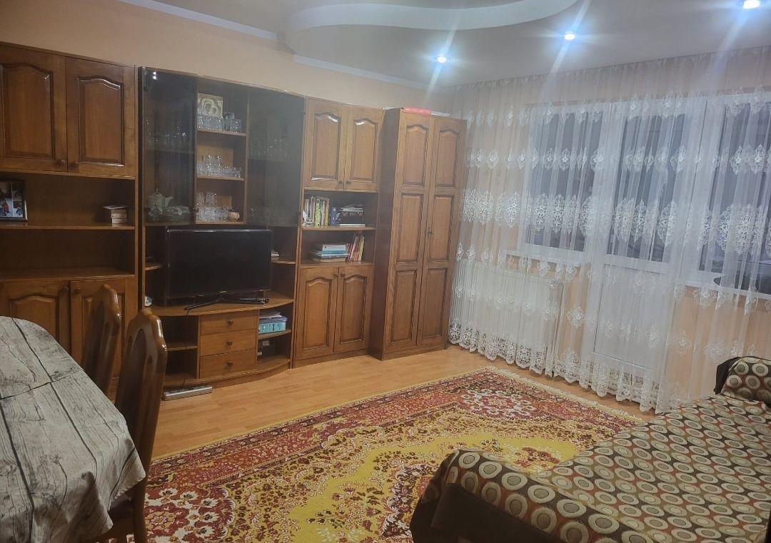 Proprietar persoana fizica, vand in George Enescu - 3 camere decomandate, mobilate si utilate,boxa