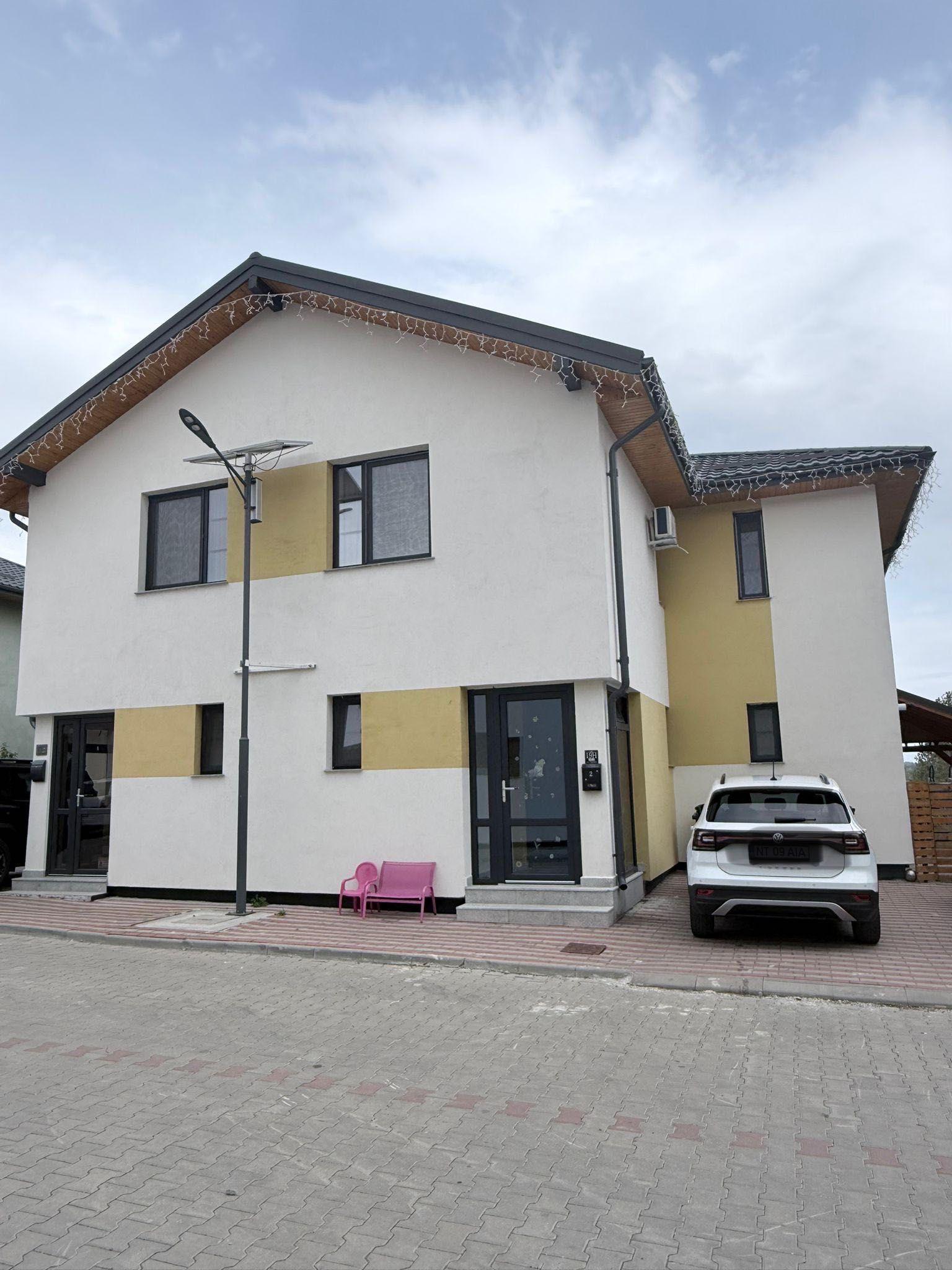 Casă tip duplex mobilată - imagine 1