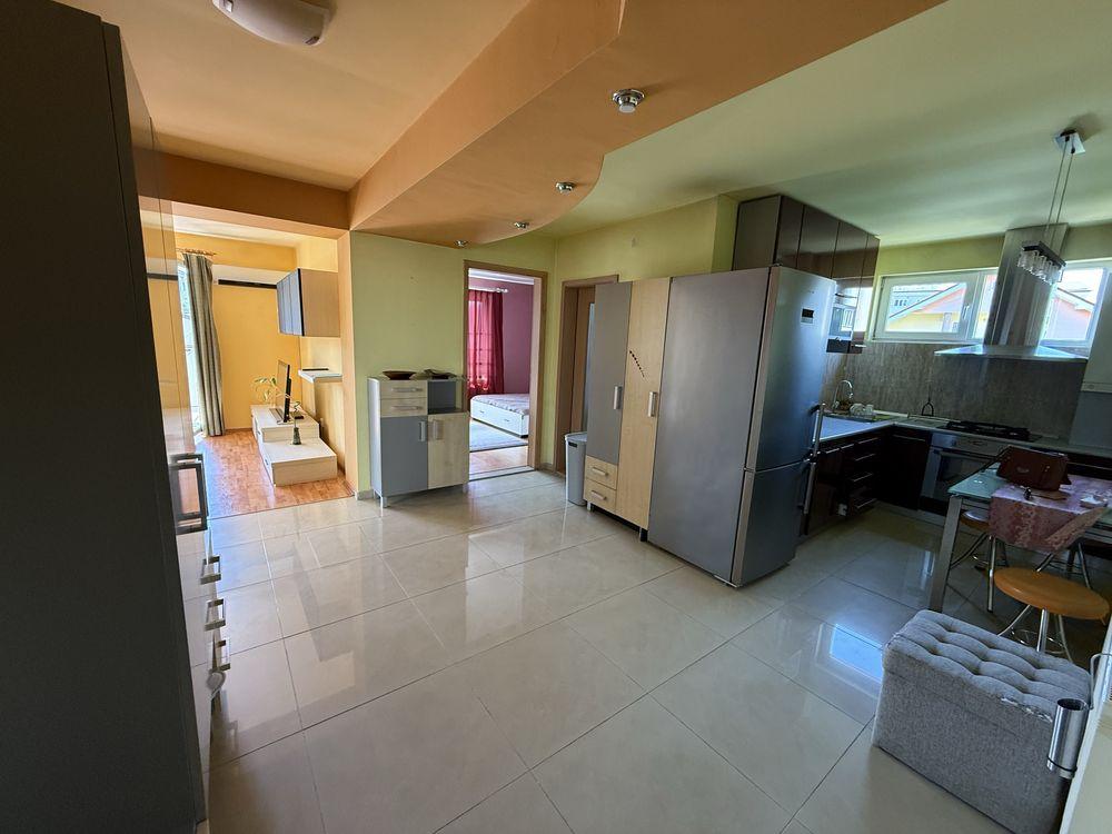 Apartament de inchiriat, 3 camere, str Gradinilor Bistrita