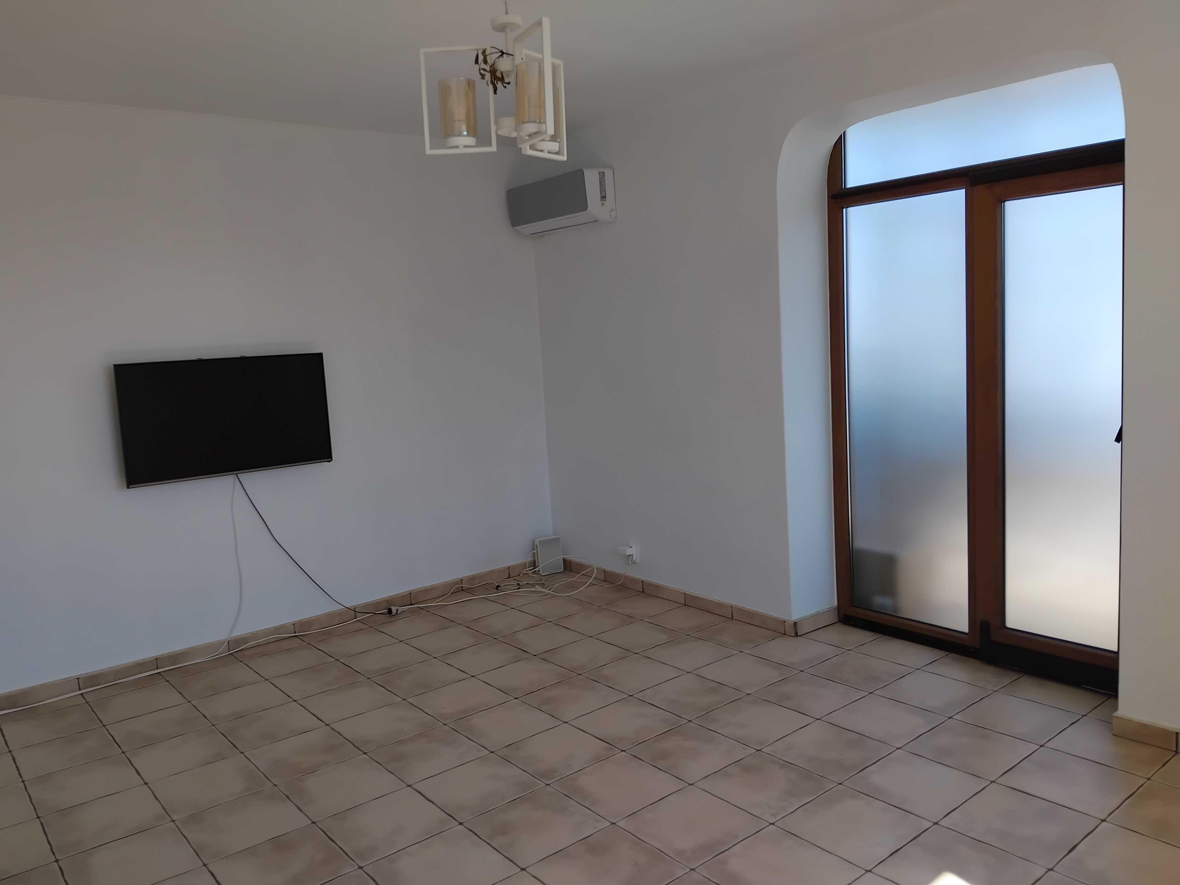 Mutare imediată! 3 camere, 77 mp, lift, mobilat + utilat – Micro 6