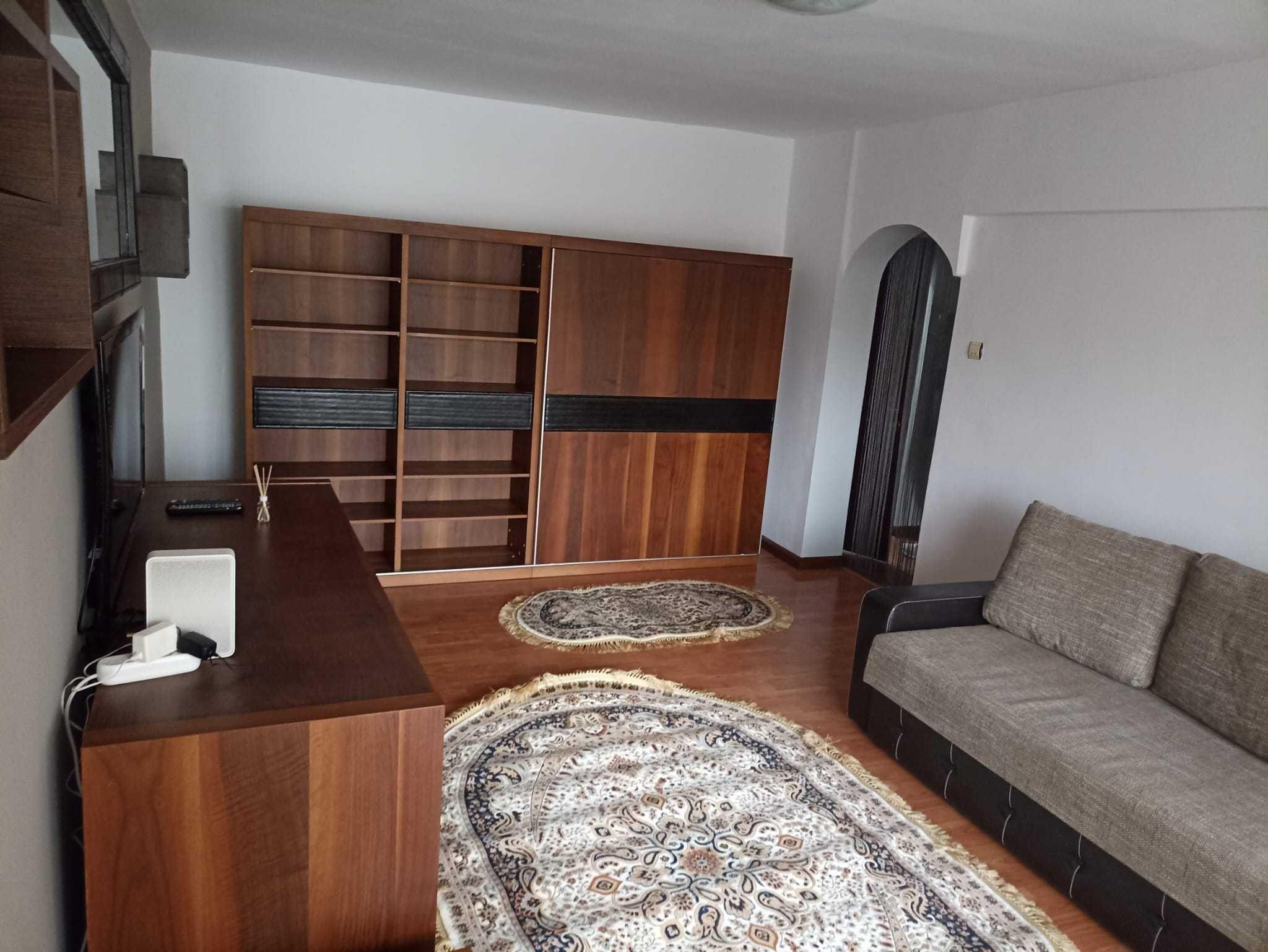 Spre inchiriere apartament 2 camere, situat la et.3 al unui imobil situat in centrul orașului Târgoviste
