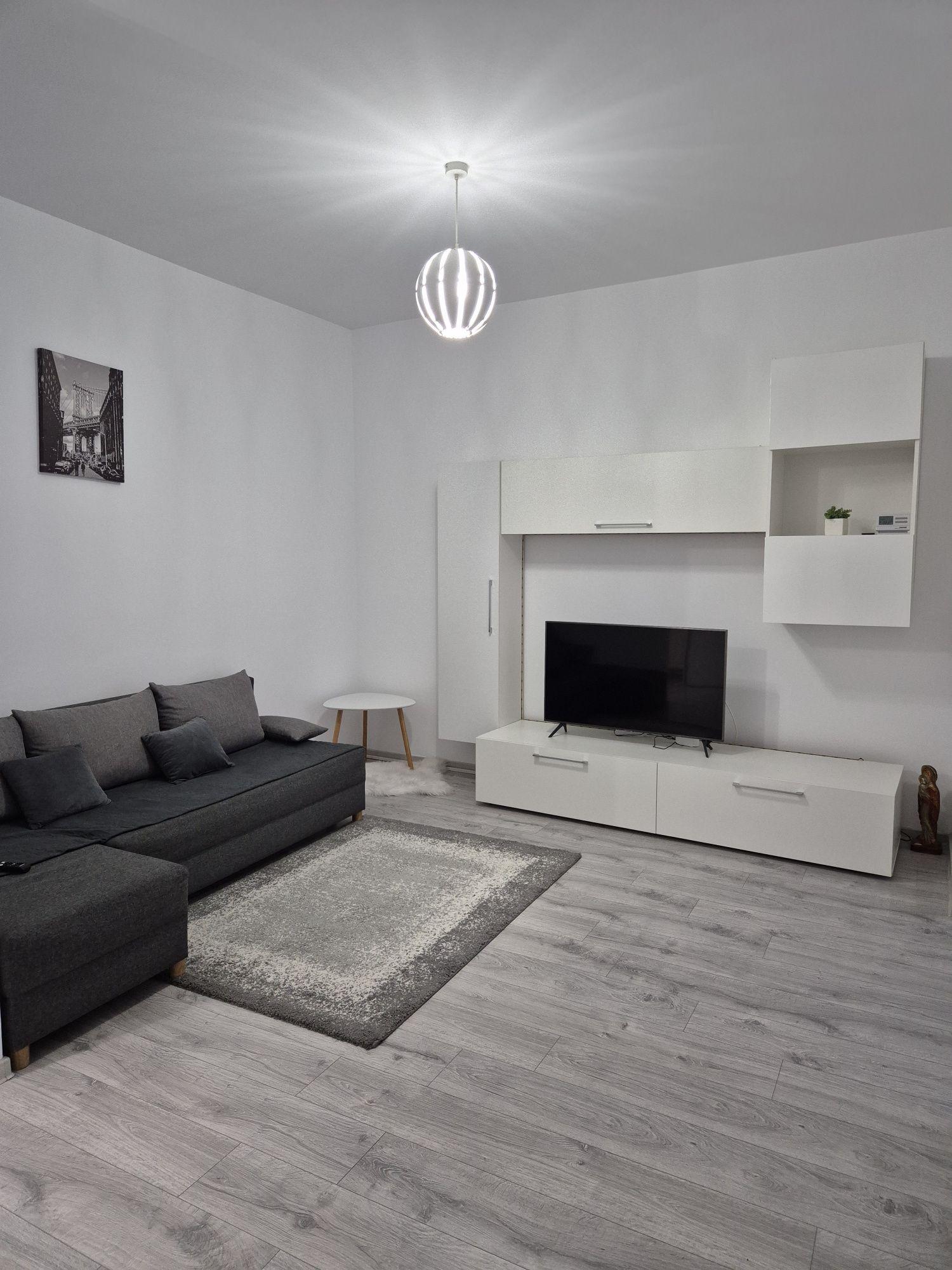 Ofer spre inchiriere un apartament pe strada Abatorului, Comuna Florești,  jud Cluj