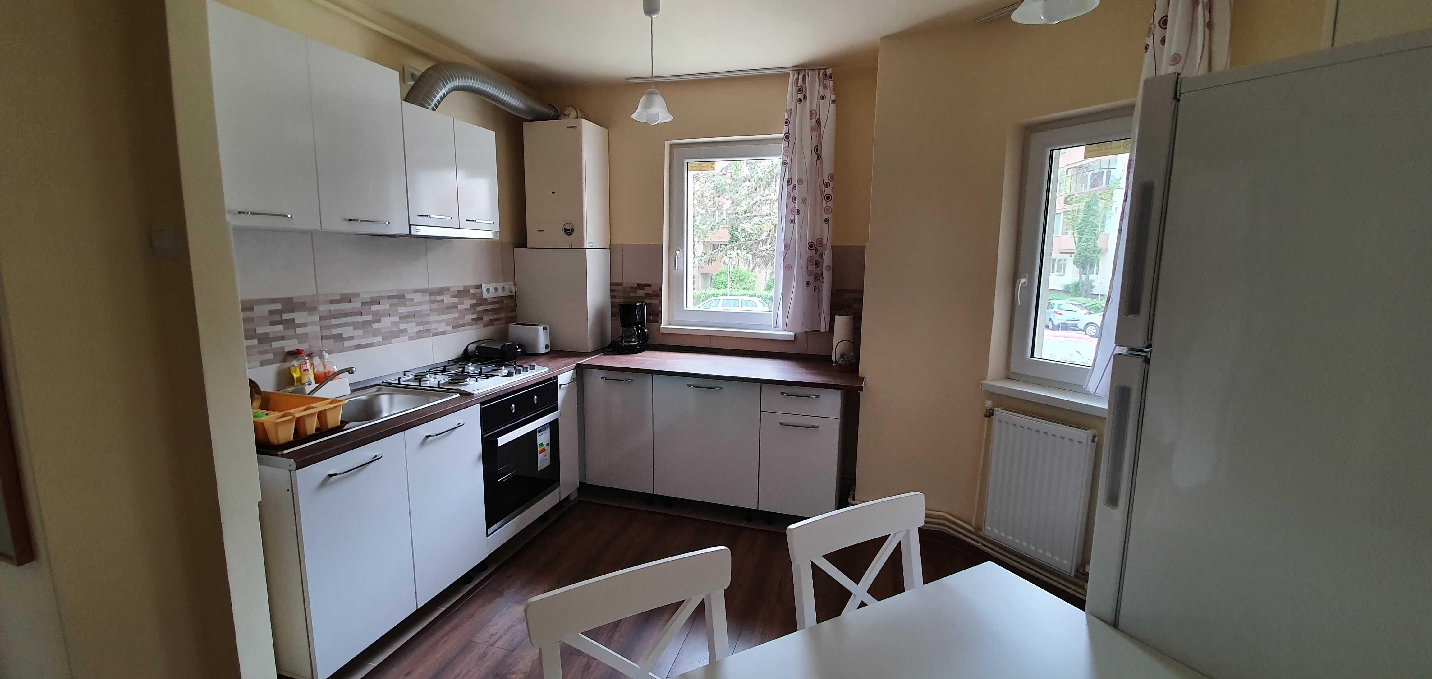 Proprietar, dau in chirie apartament cu 2 camere, Grigorescu, decomandat