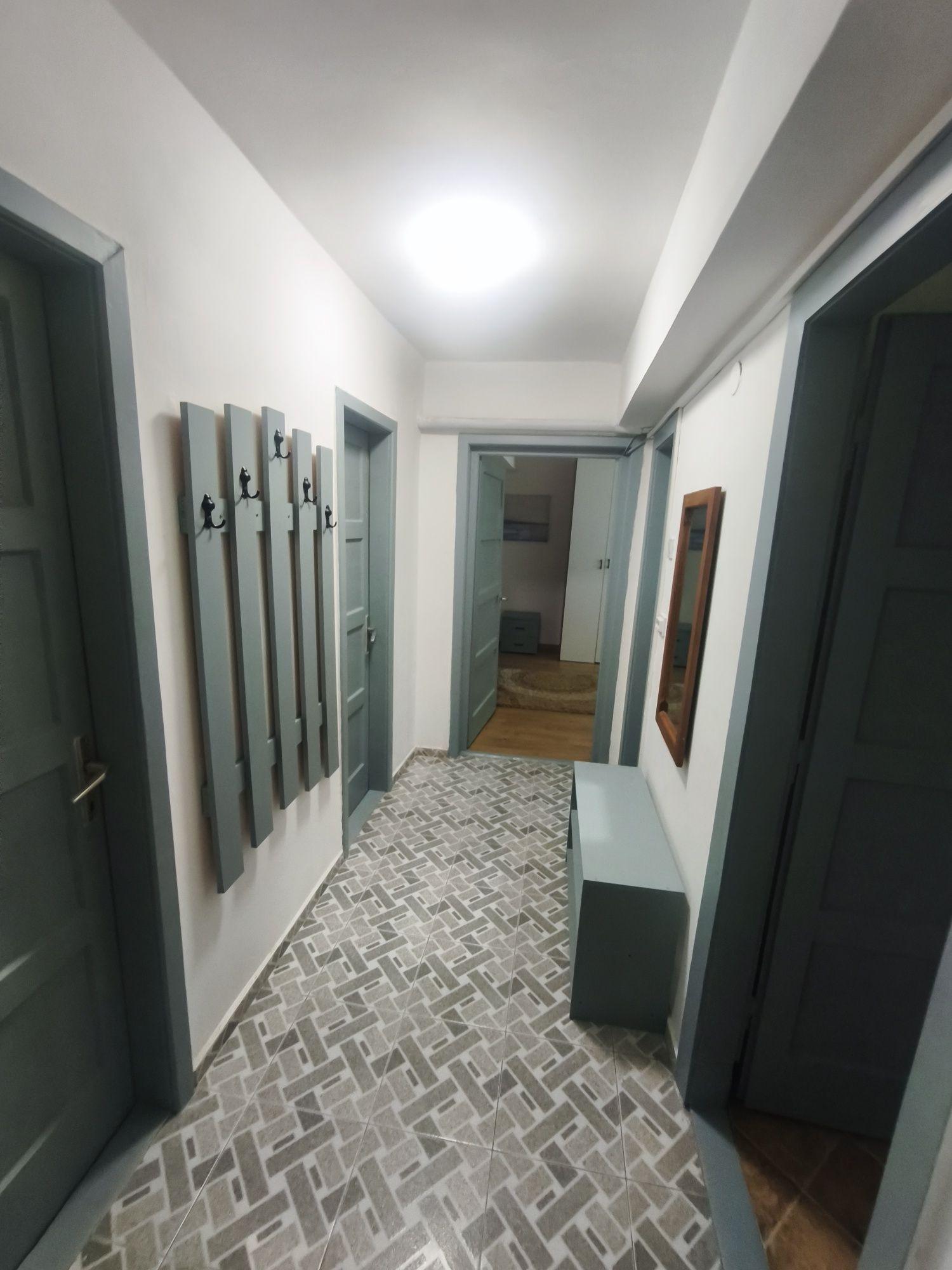 Închiriez apartament cu 1 cameră în 7 Noiembrie - lângă Spital / UMF - imagine 1