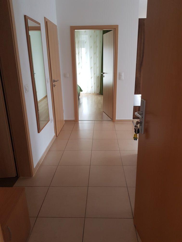 Ofer spre închiriere ap.cu 2 camere, Avant.Tractorul