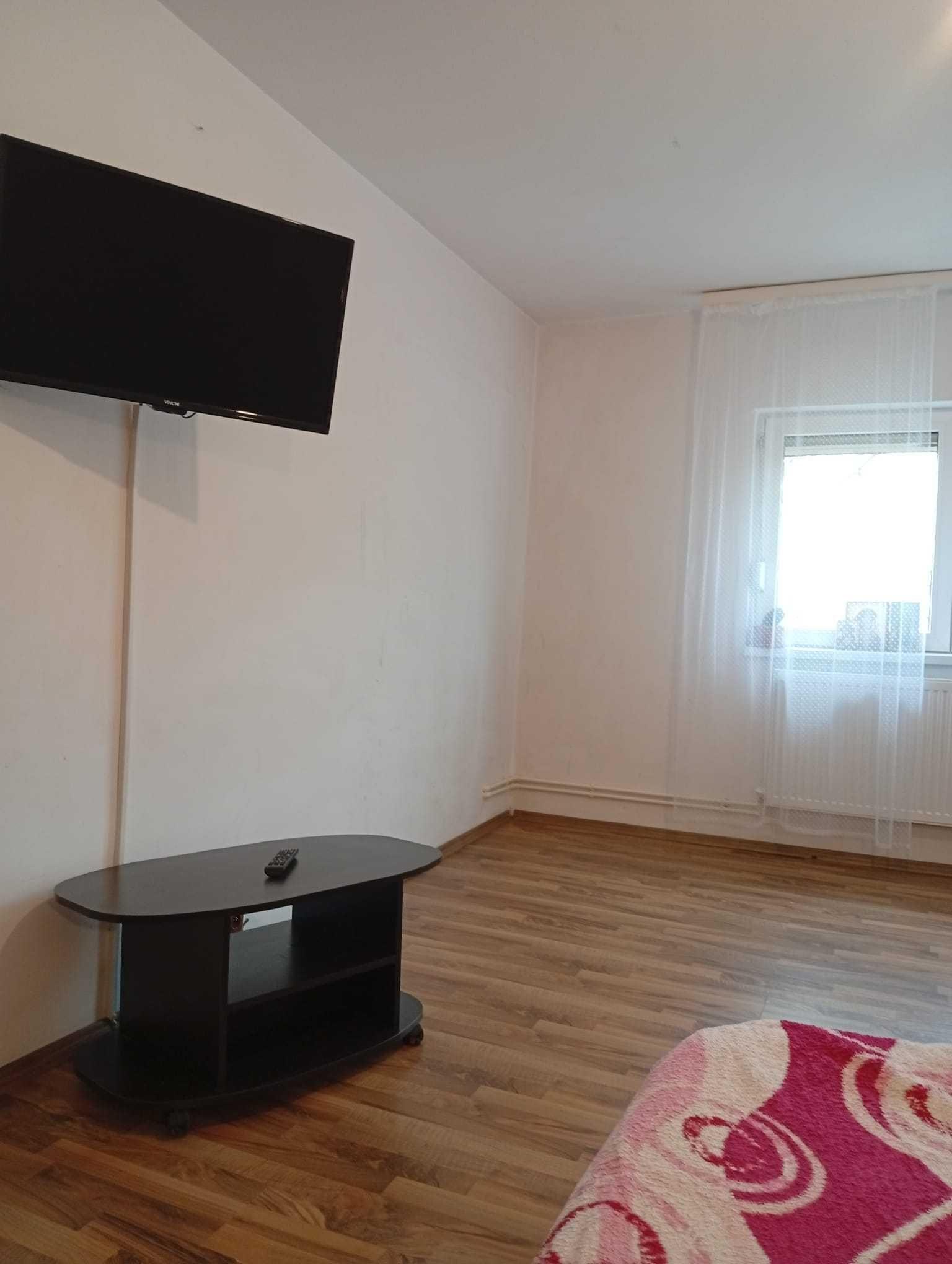 Vanzare apartament - imagine 1