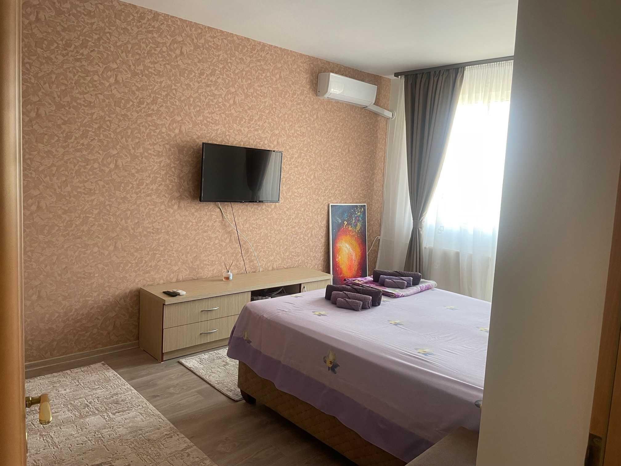 Vand apartament cu o camera mare cu suprafata utila de 43,27 mp.