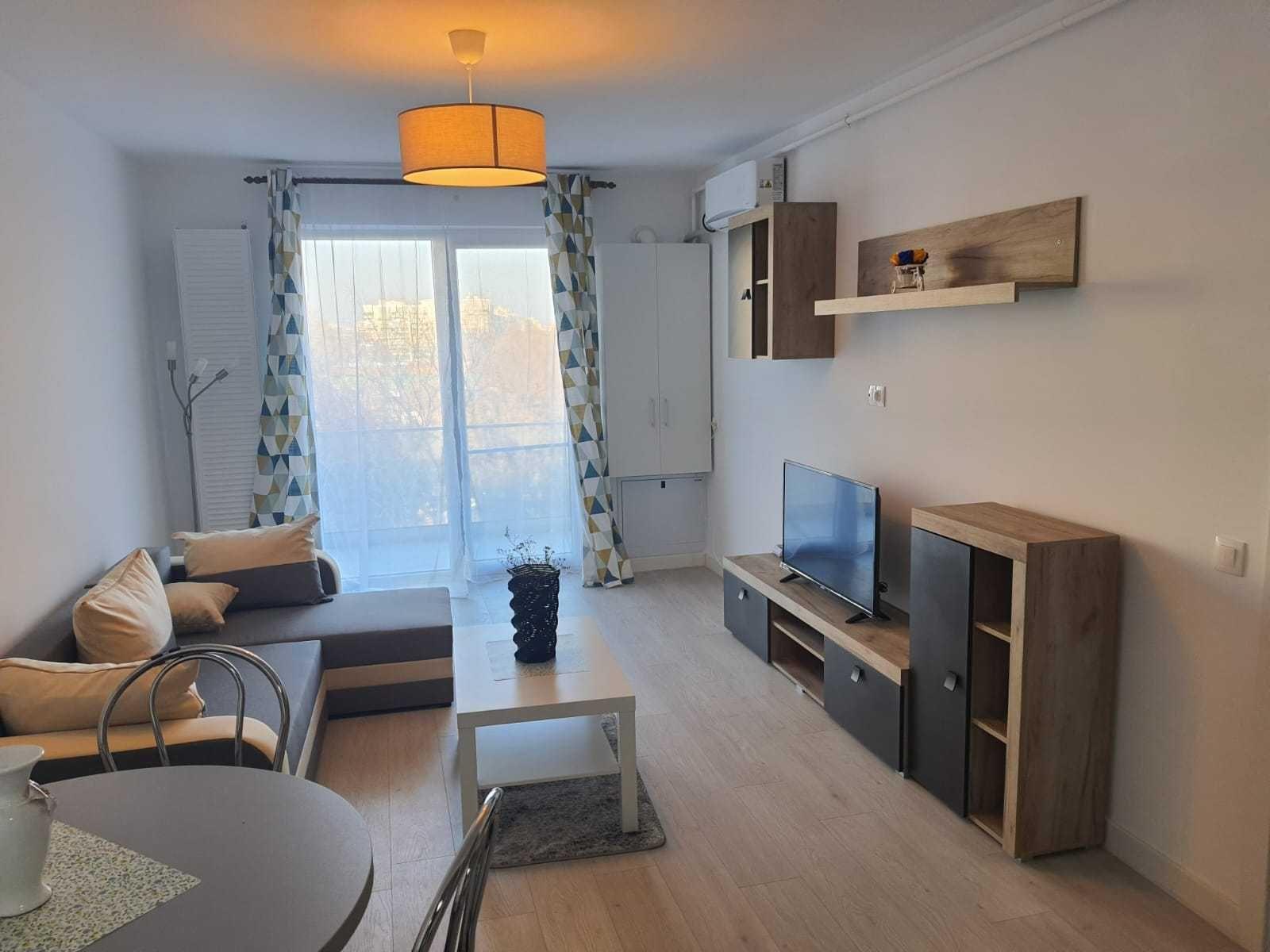 Închiriez apartament 2 camere zona Bulevard Bucuresti