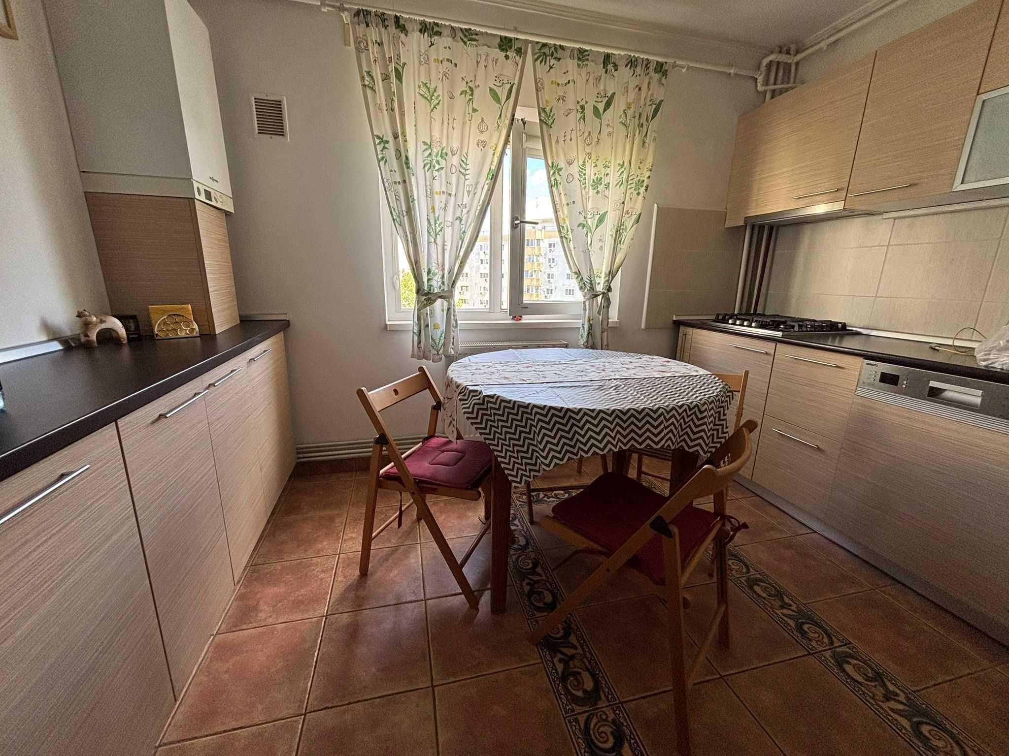 Zona Tei, Apartament 2 camere Strada Deleni, Centrala termica, Spatios, decomandat - curat. - imagine 1