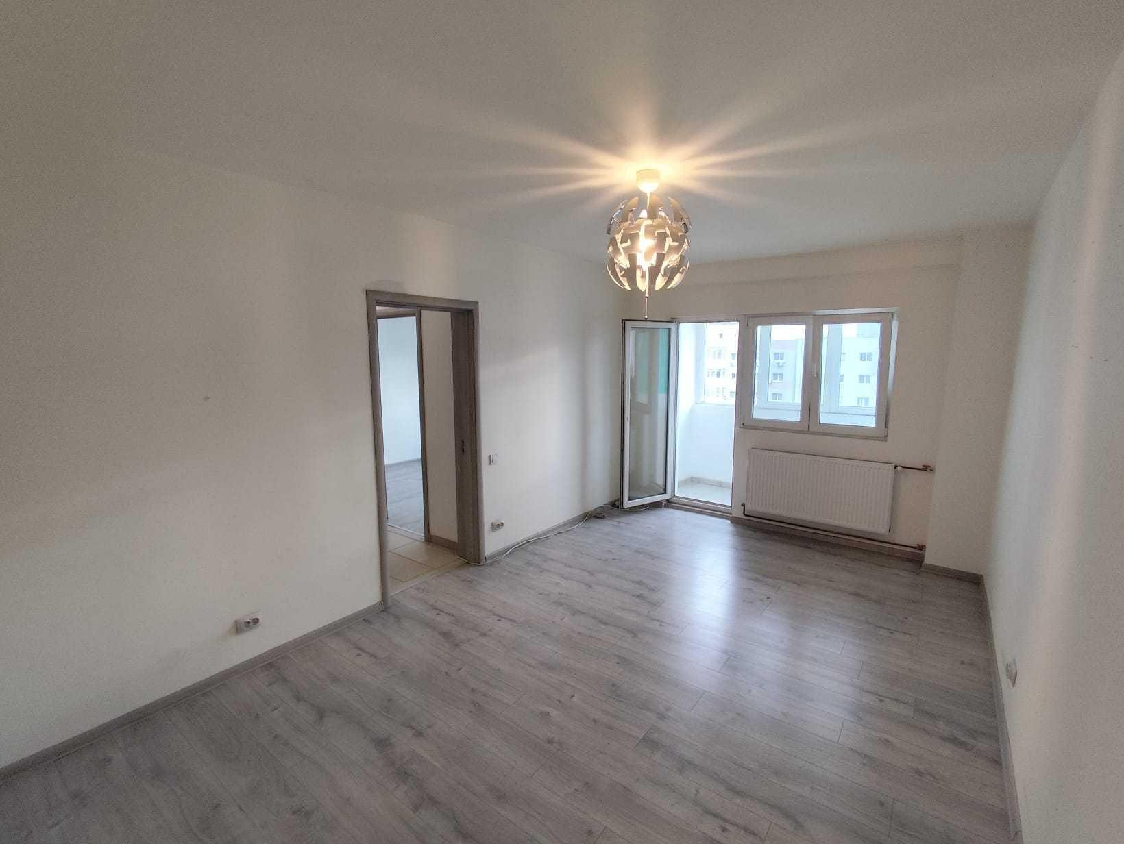 Vand apartament 2 camere decomandat Campia Libertatii - imagine 1