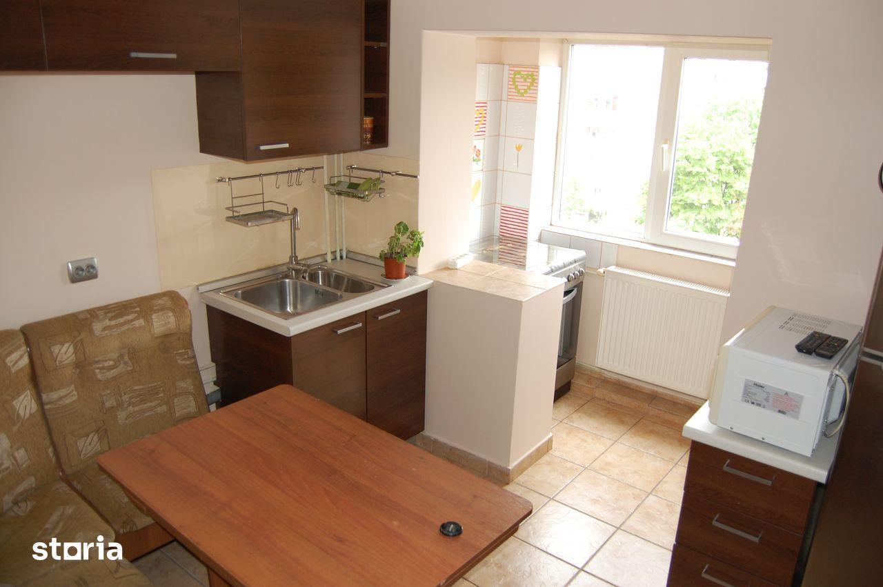 Particular, inchiriez apartament 2 cam. 55mp, Tineretului, Str Viorele - imagine 1