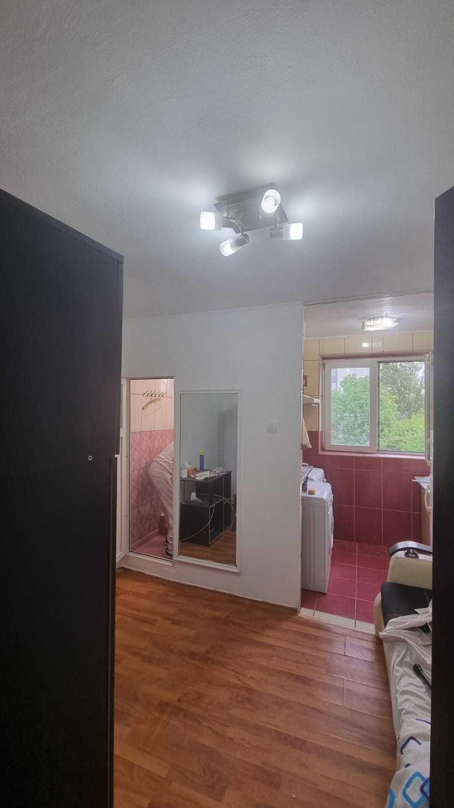 Vanzare garsoniera,17 mp,etaj 4 din 4 - imagine 1