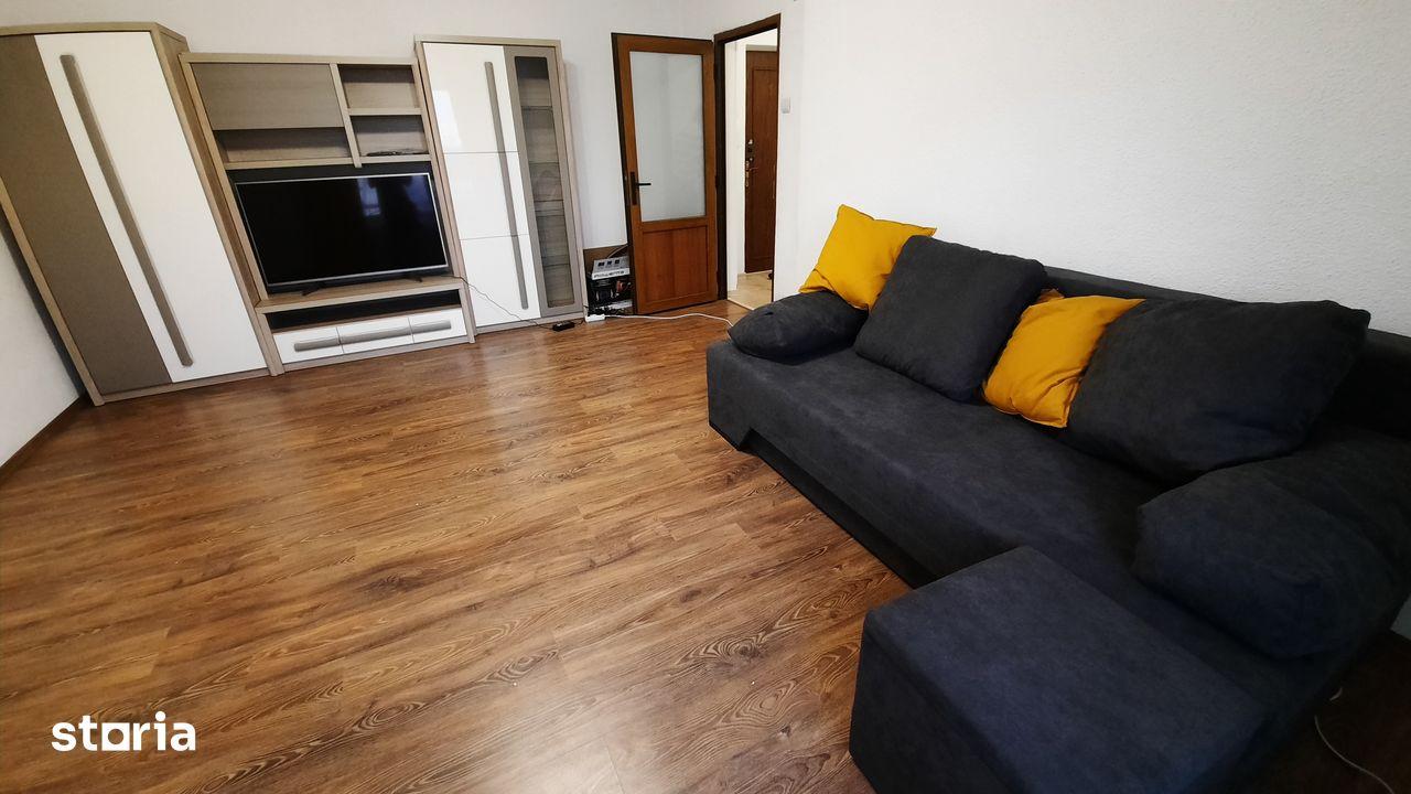 Garsoniera renovata si mobilata Panduri - 41mp utili